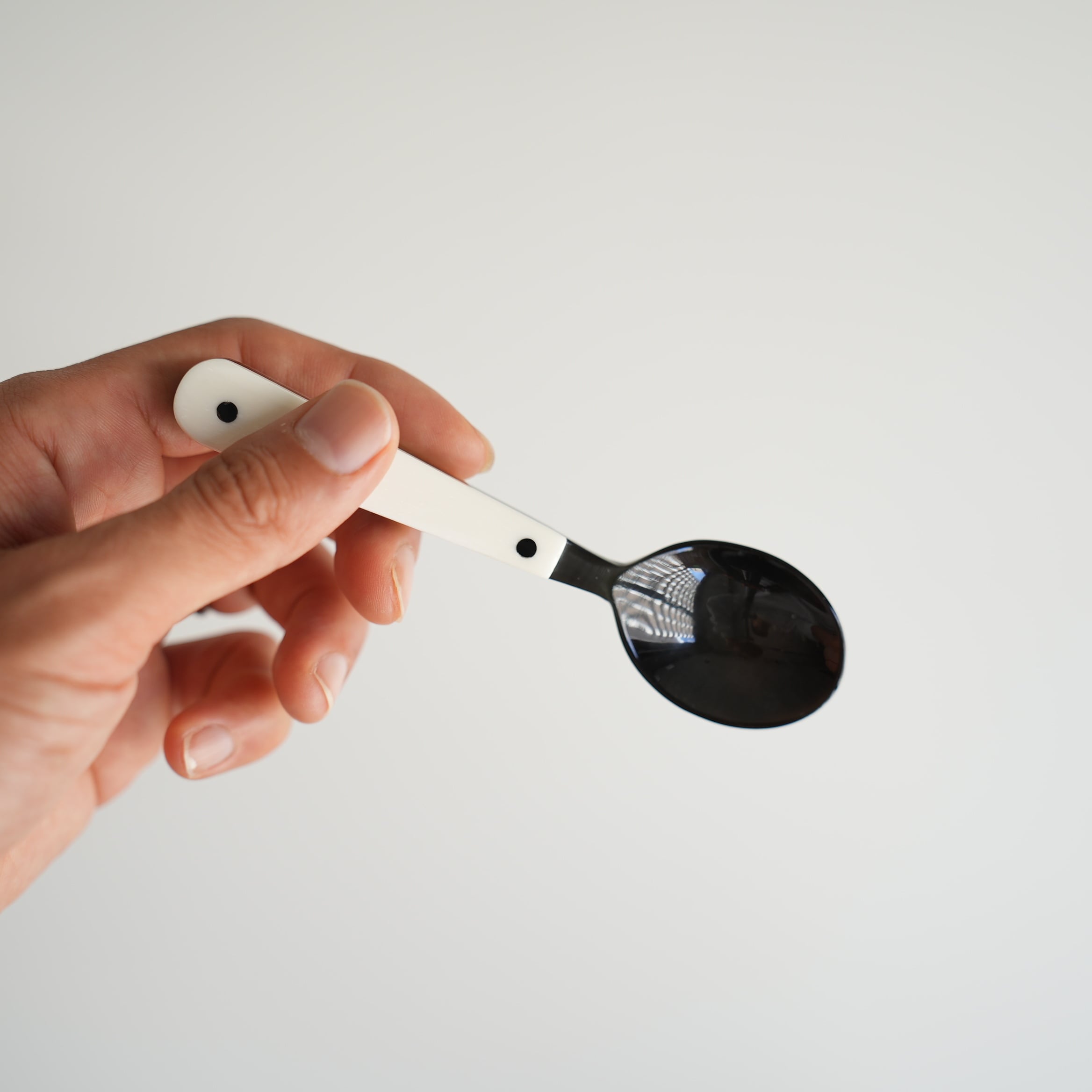 Sarah Petherick Chunky Teaspoon BK/WH