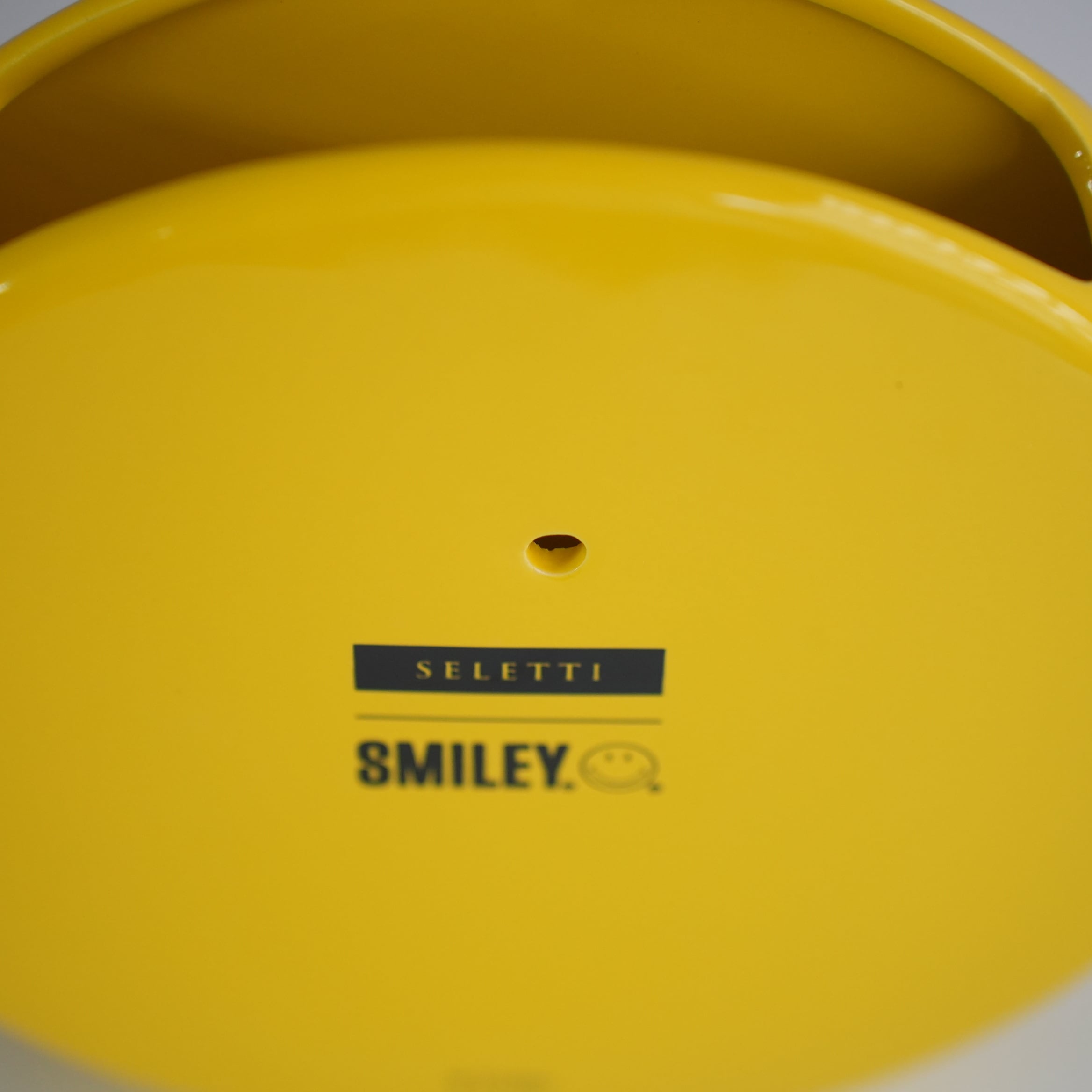 OX Vase Smiley by Andre Saraiva