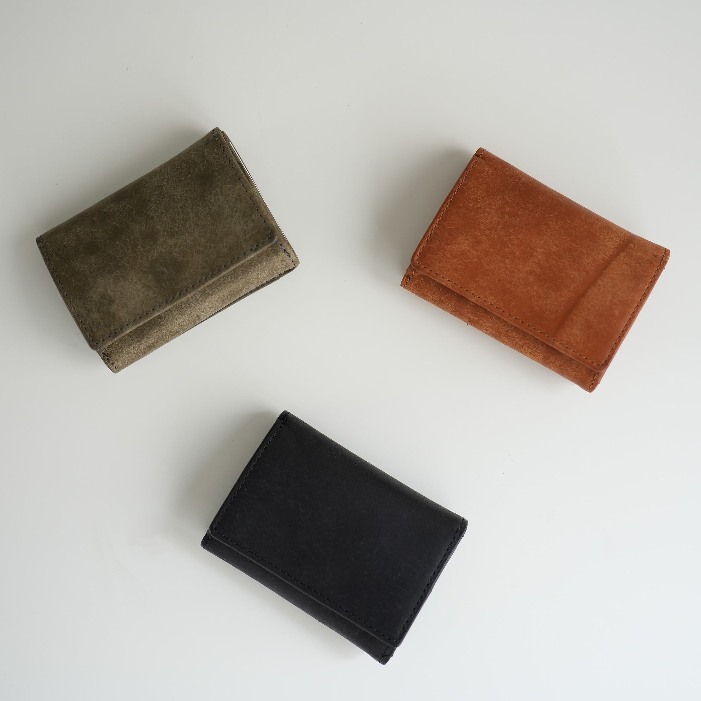 PB 三つ折り財布