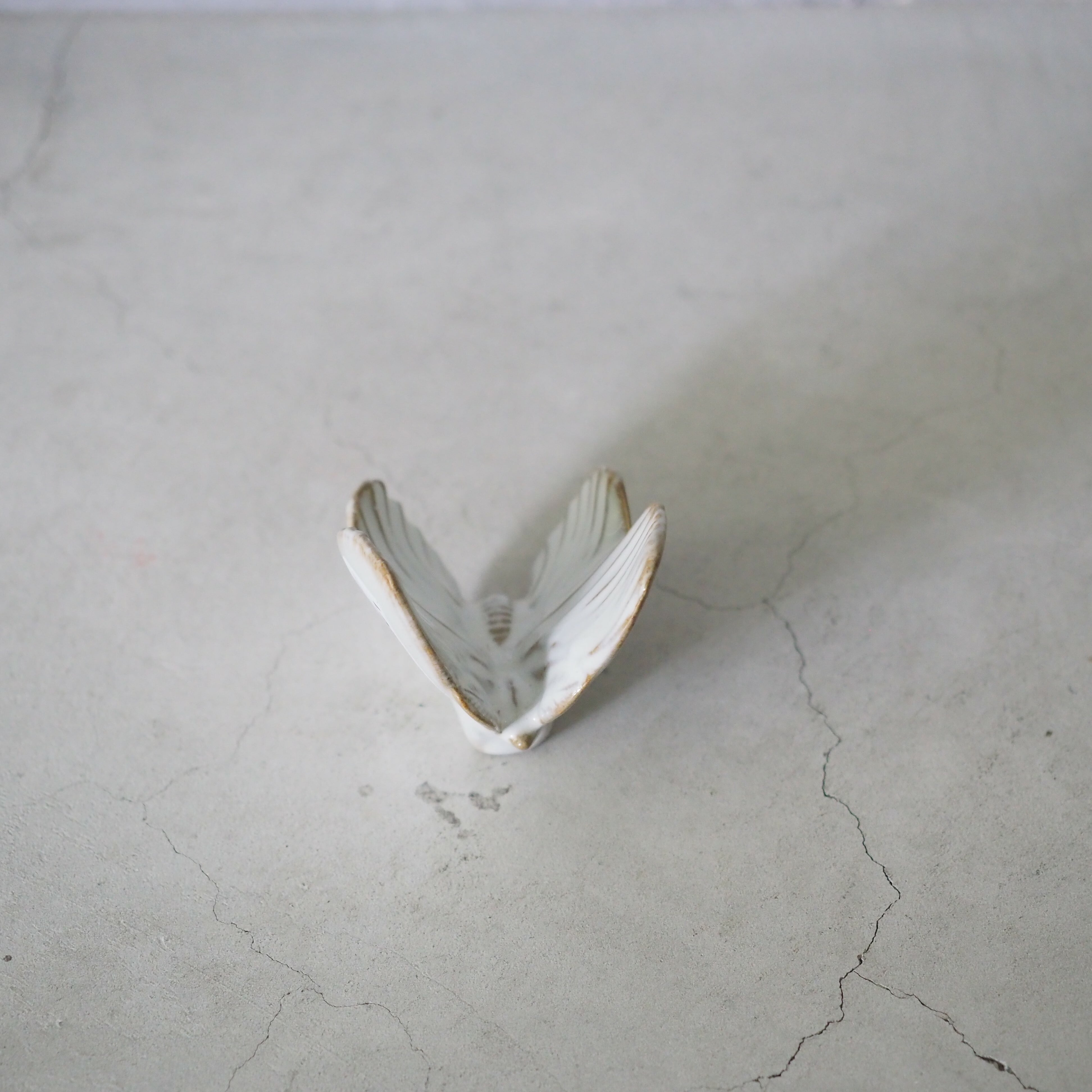 Butterfly Ⅱ White BF-002-05