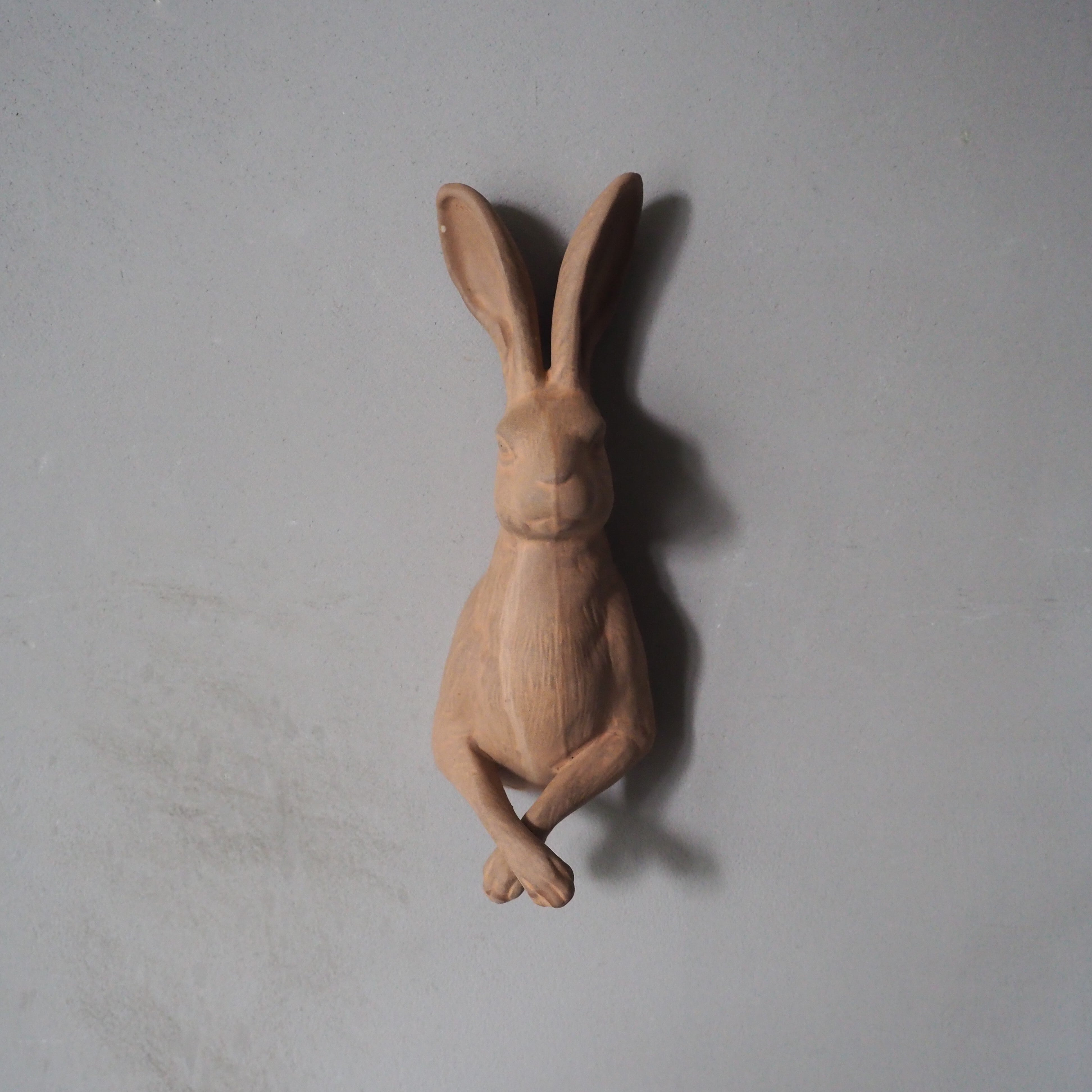 Curious Hare Hook Brown KN-026H-20