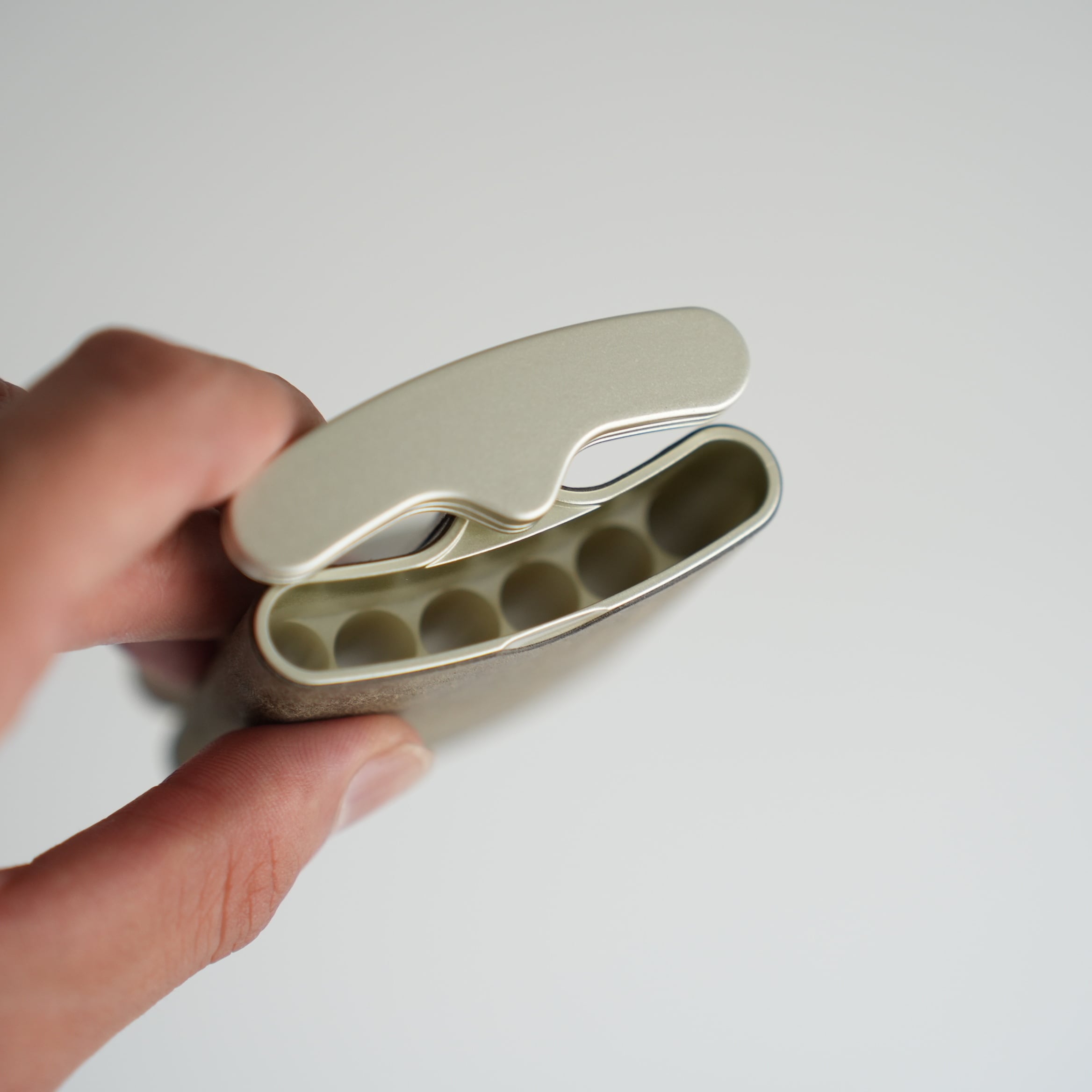 PB Honeycomb Portable Ashtray
