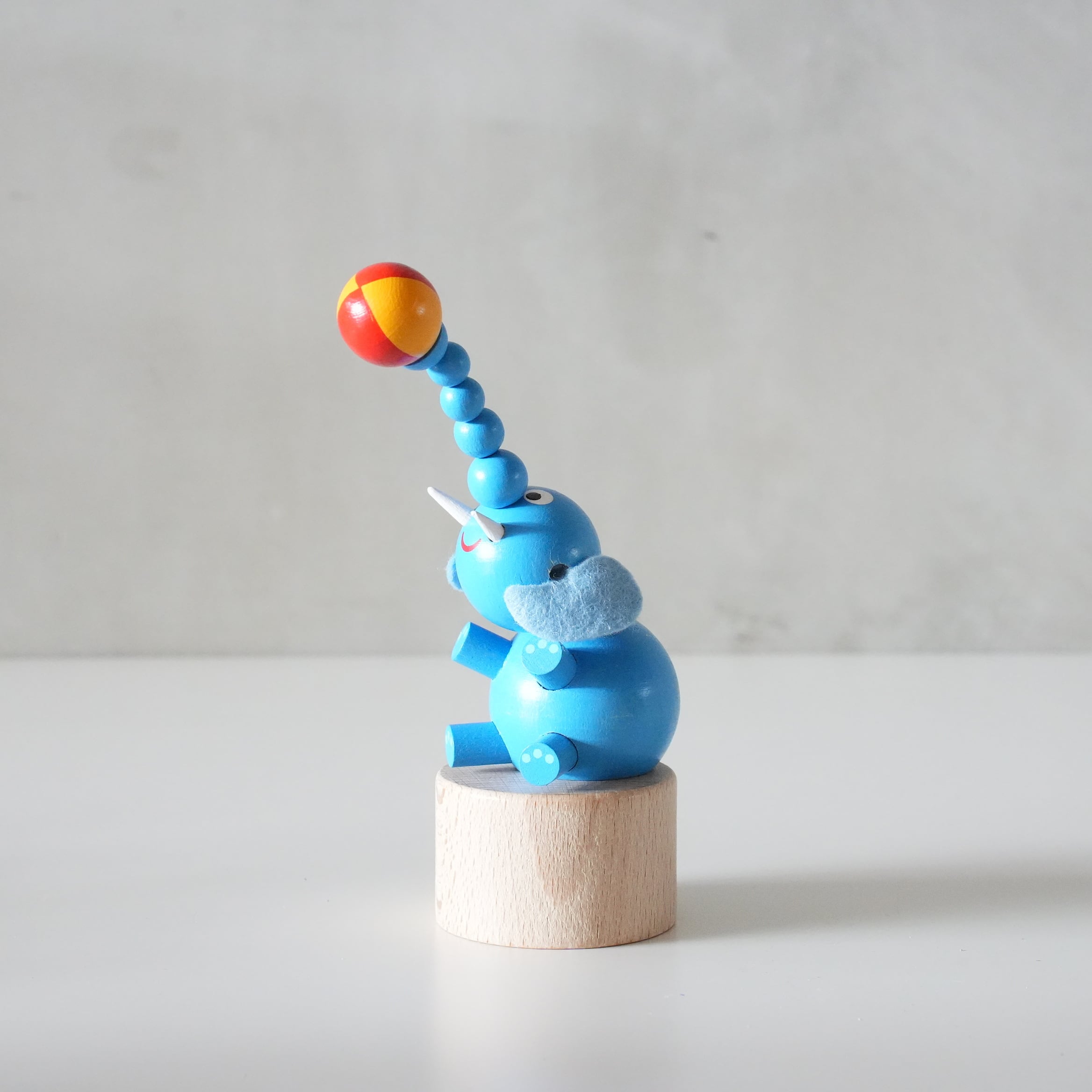 DETOA Wooden Push Up Toy Elephant