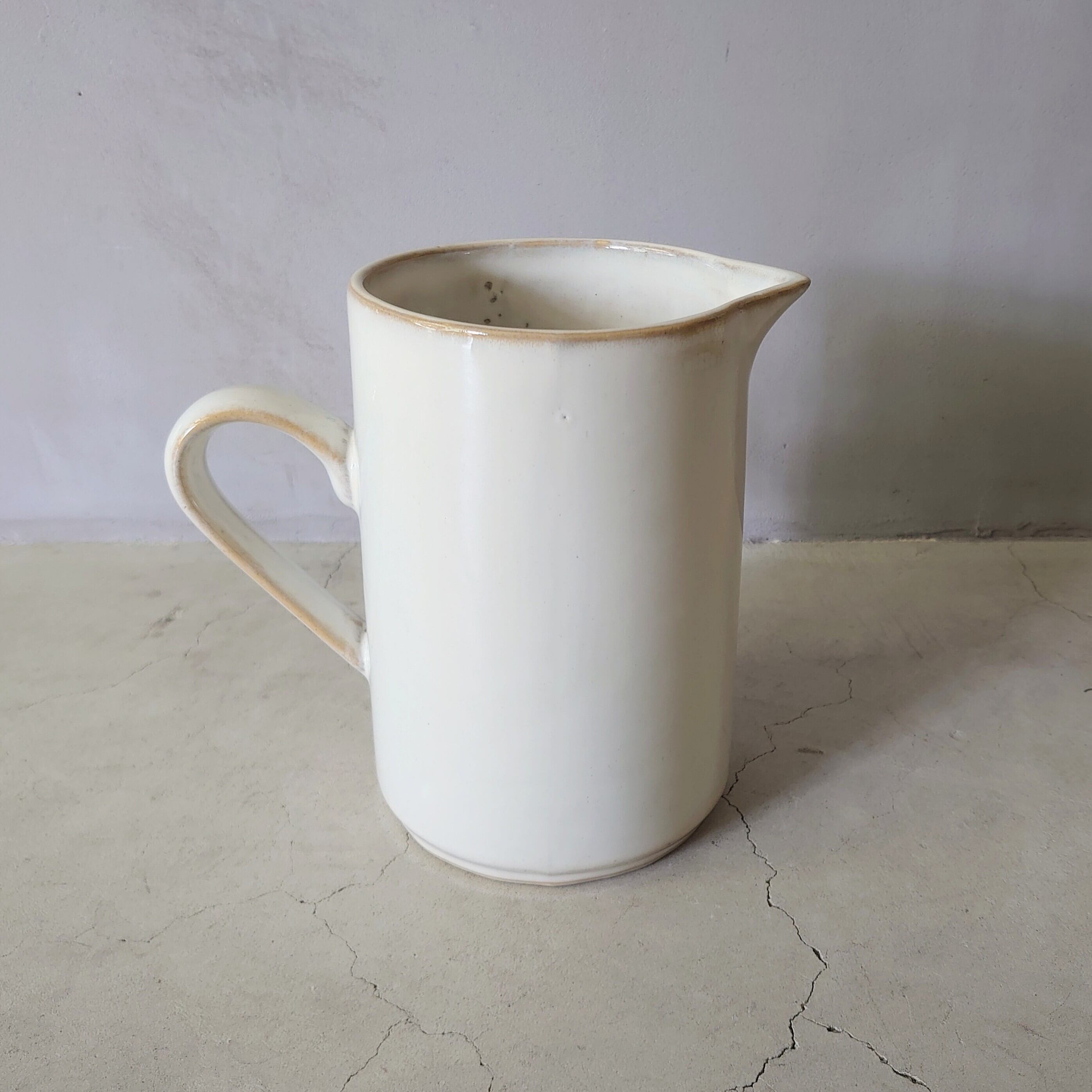 Rustic Pitcher S TB-202