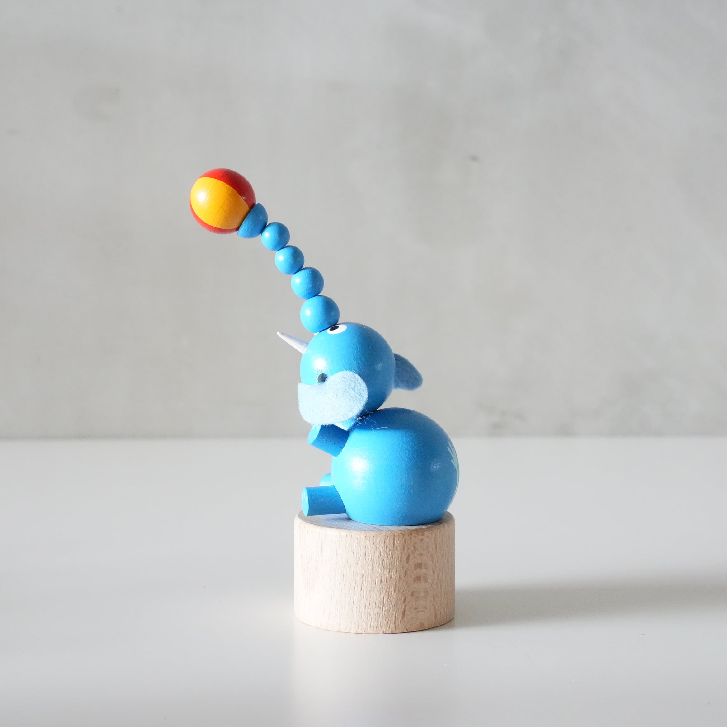DETOA Wooden Push Up Toy Elephant