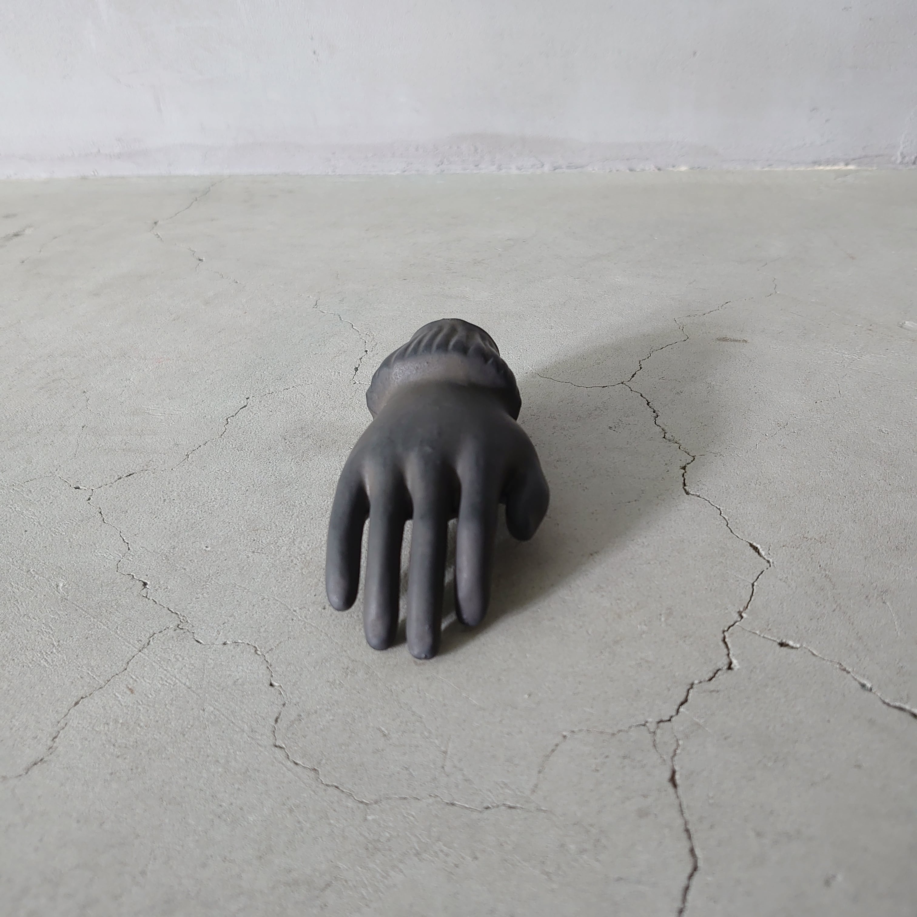Hand Black MS-001-04