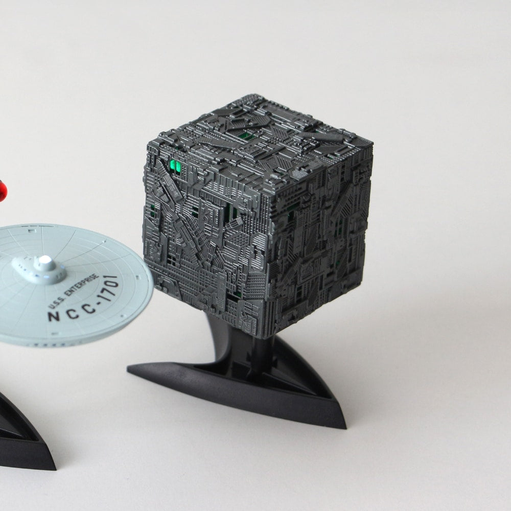 Toy & Book "Star Trek Borg Cube"