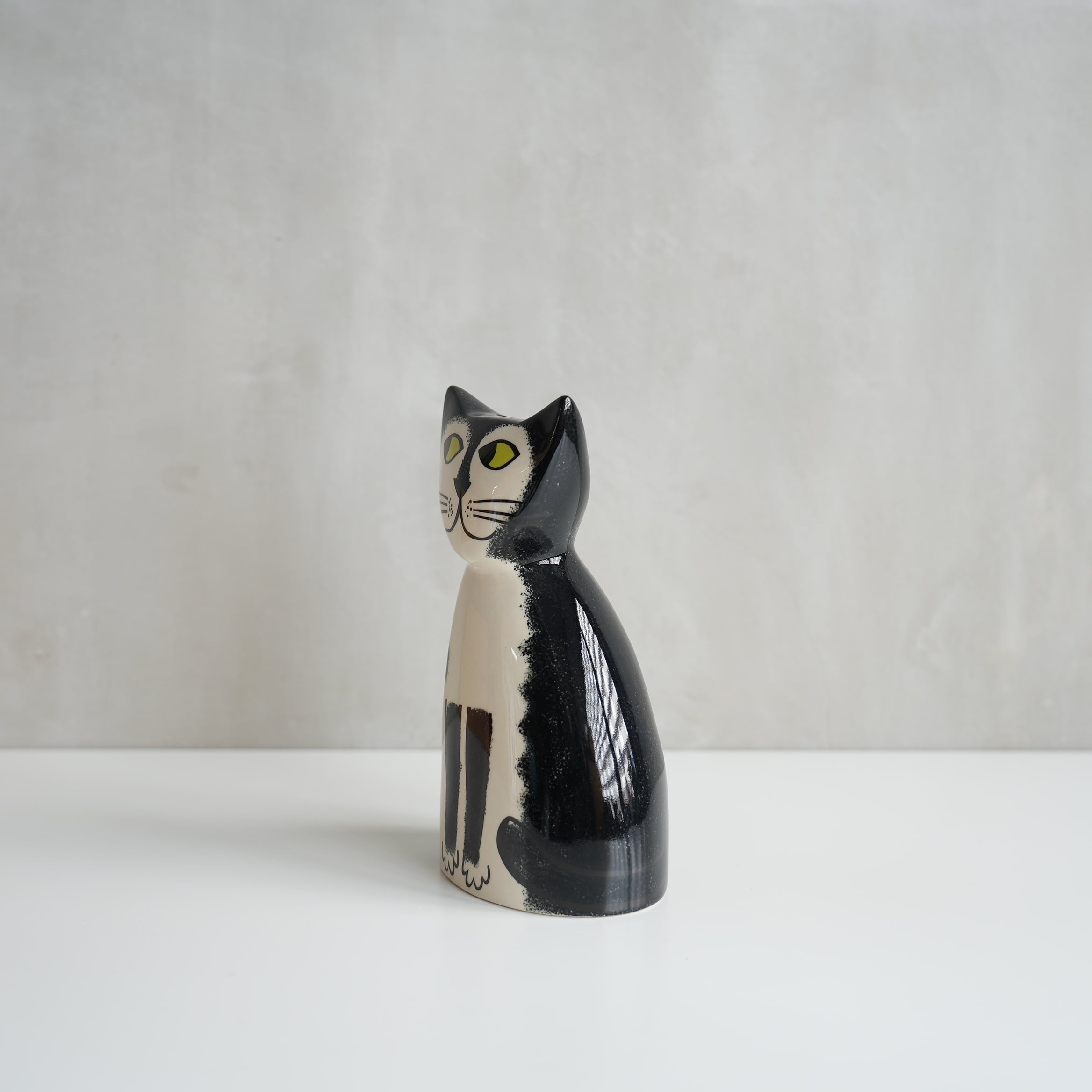 Hannah Turner Money Box Cat Black