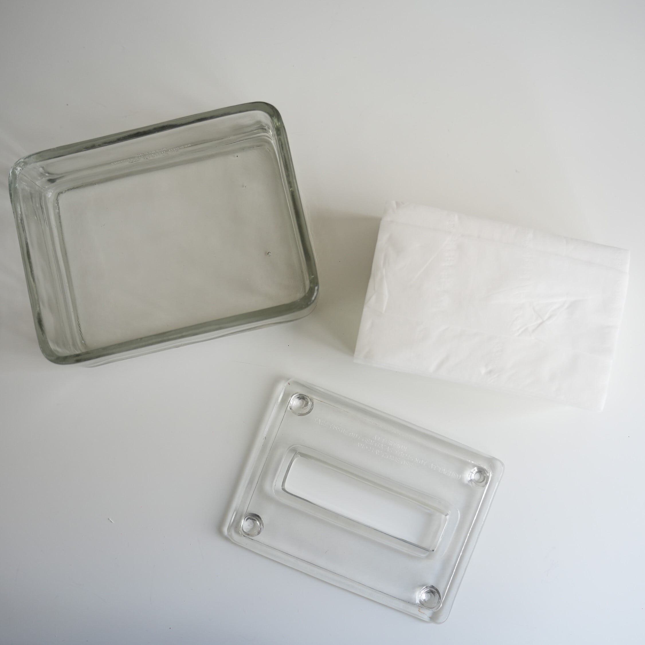 Glass Compact Tissue Case