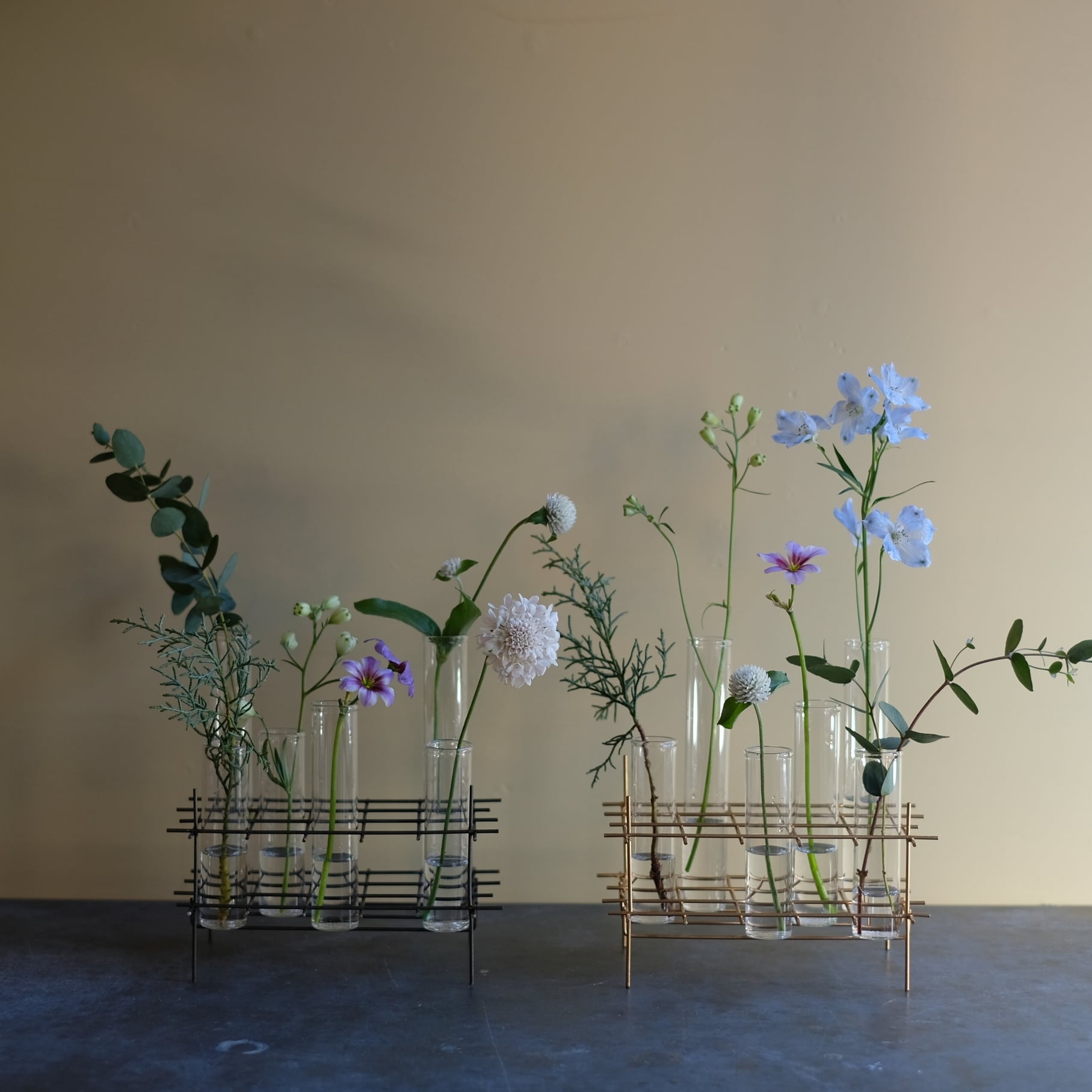 BIRD'S NEST S GLASS TEST TUBE VASE