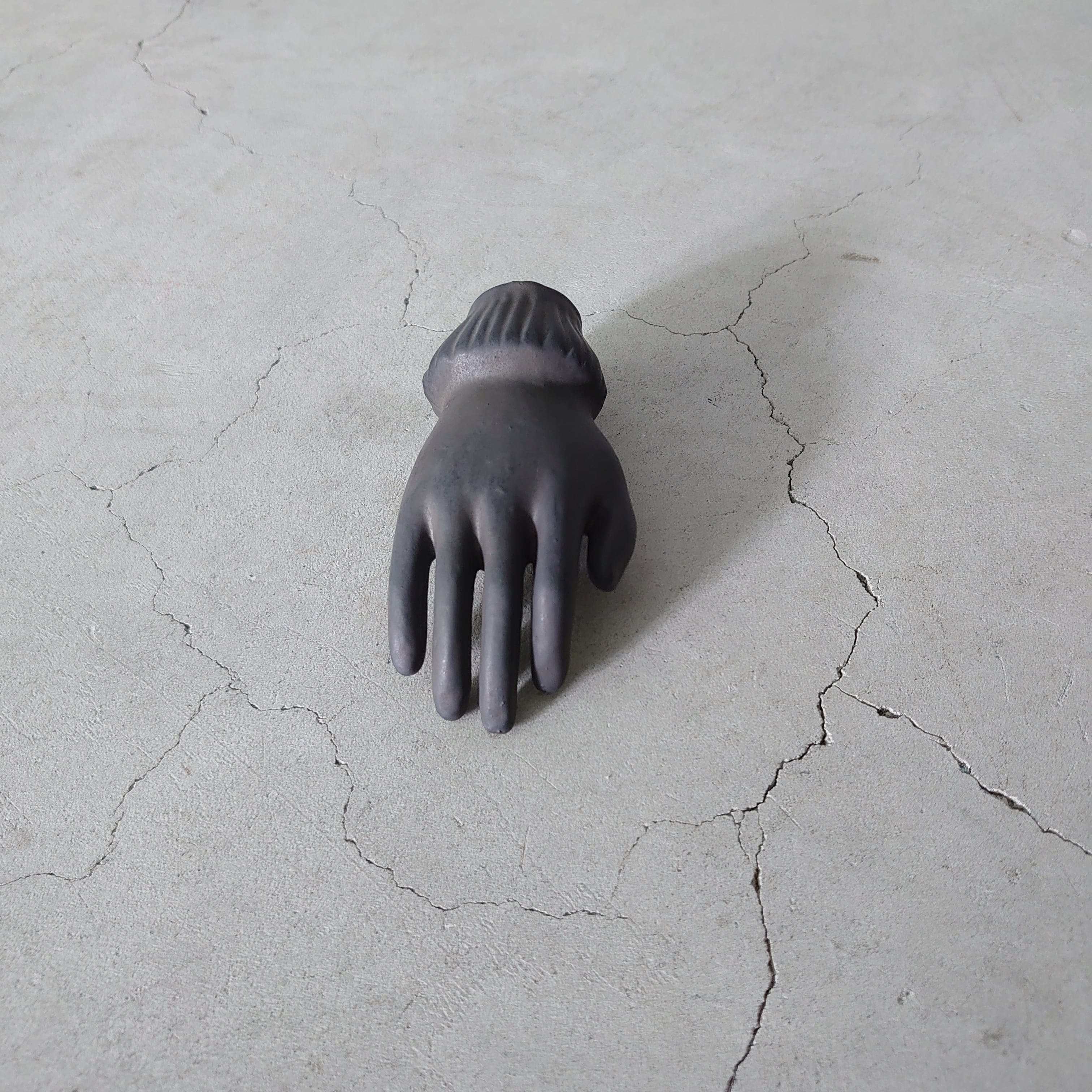 Hand Black MS-001-04