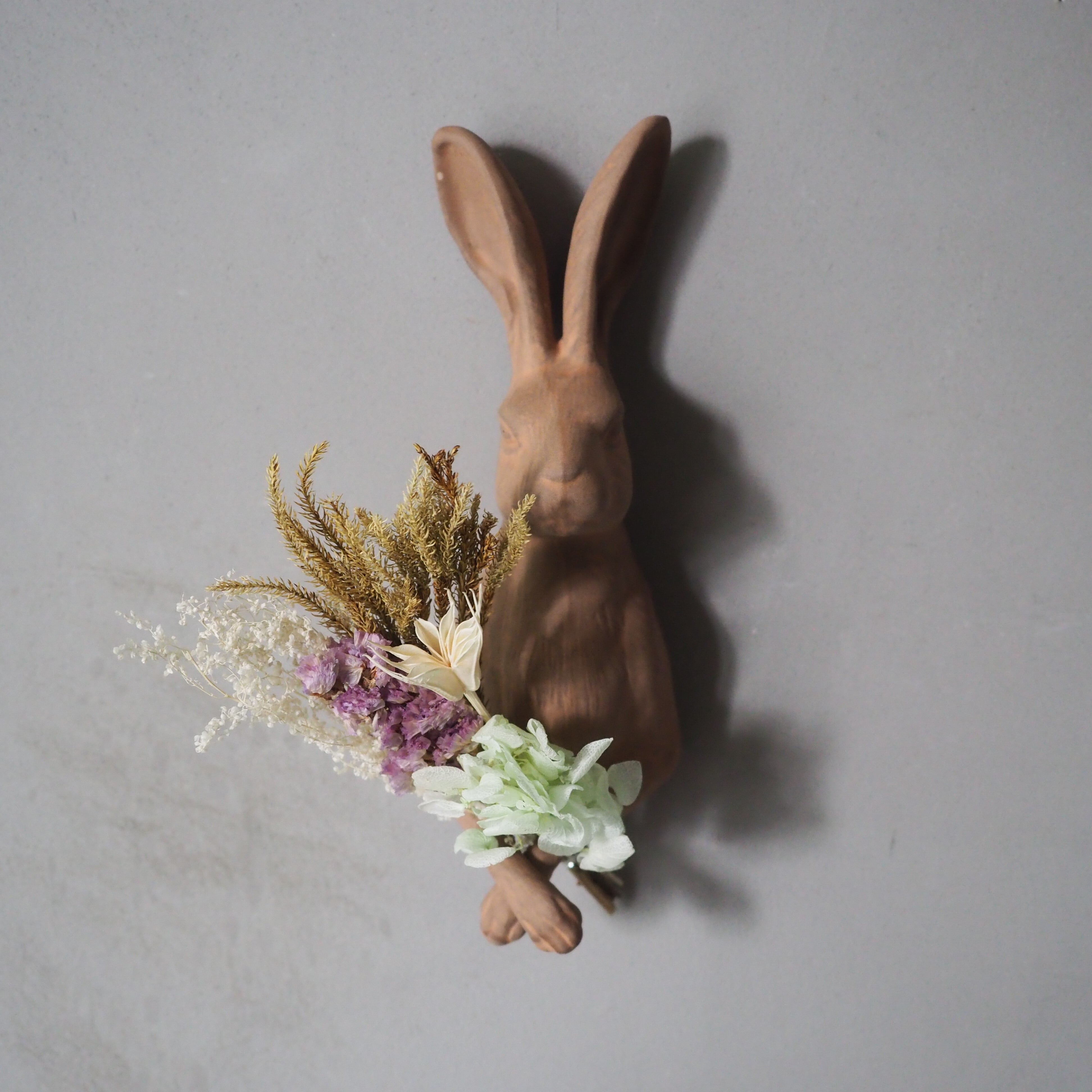 Curious Hare Hook Brown KN-026H-20