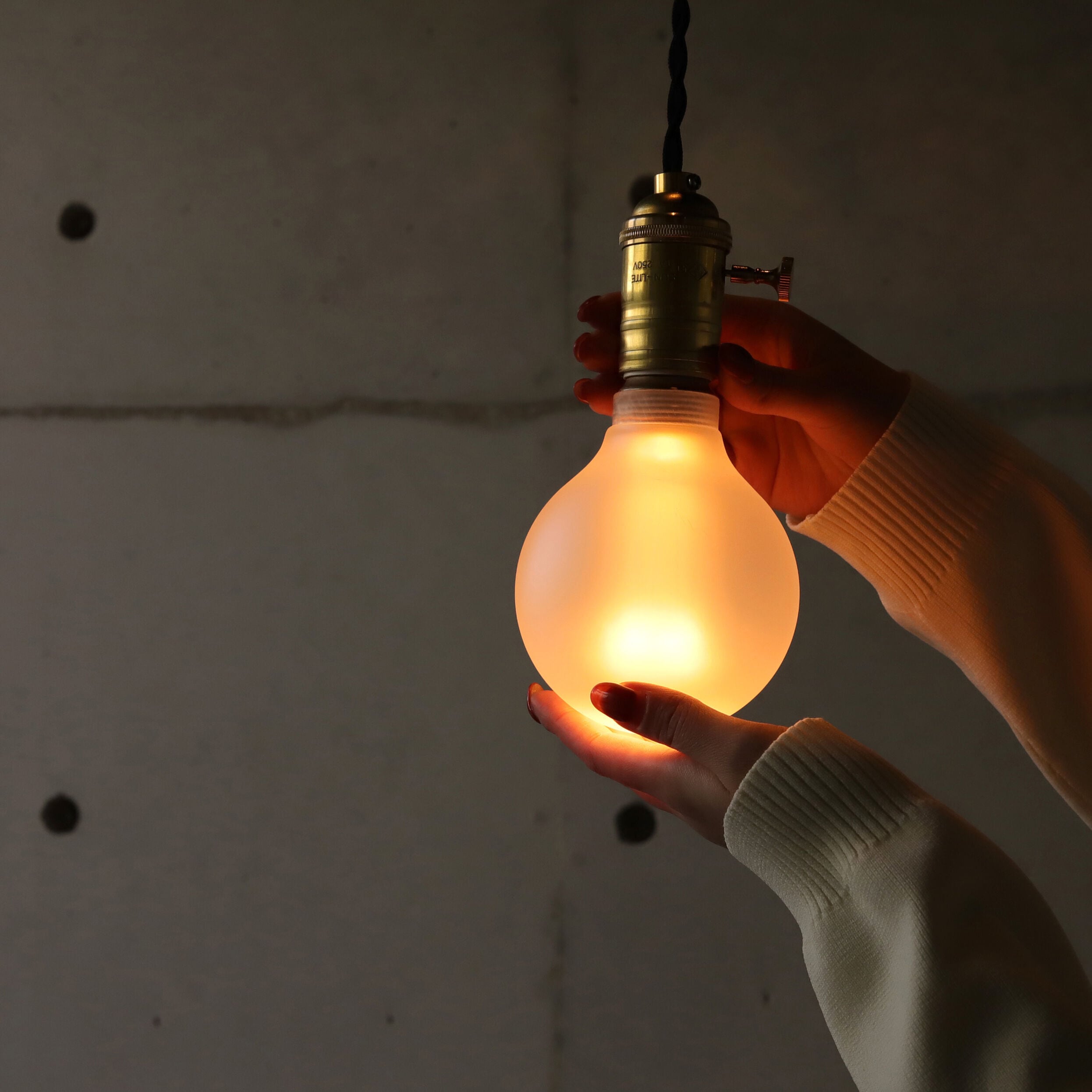 NOSTALGIA LED Bulb FROST
