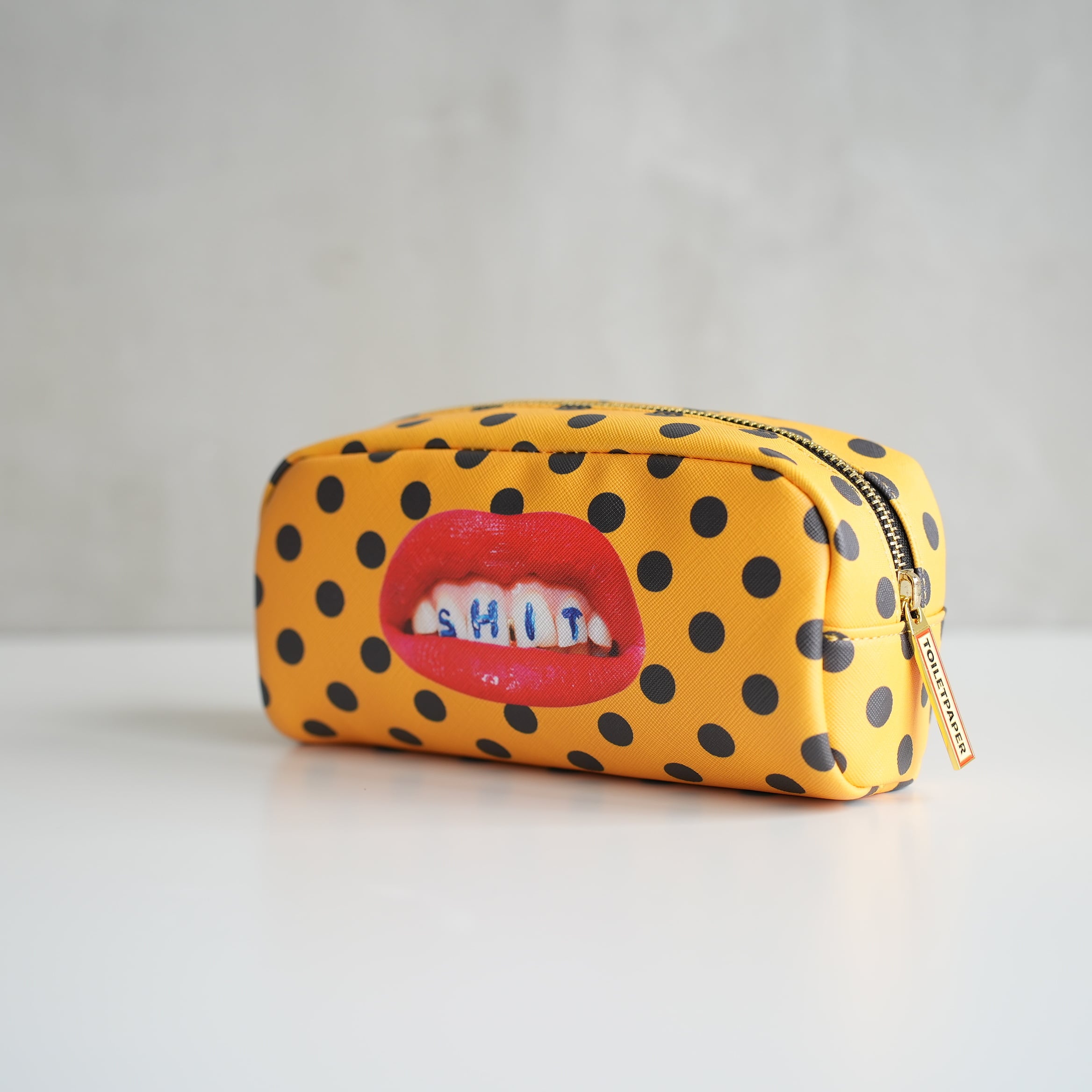 PU case (L) SHIT SELETTI/ TOILETPAPER