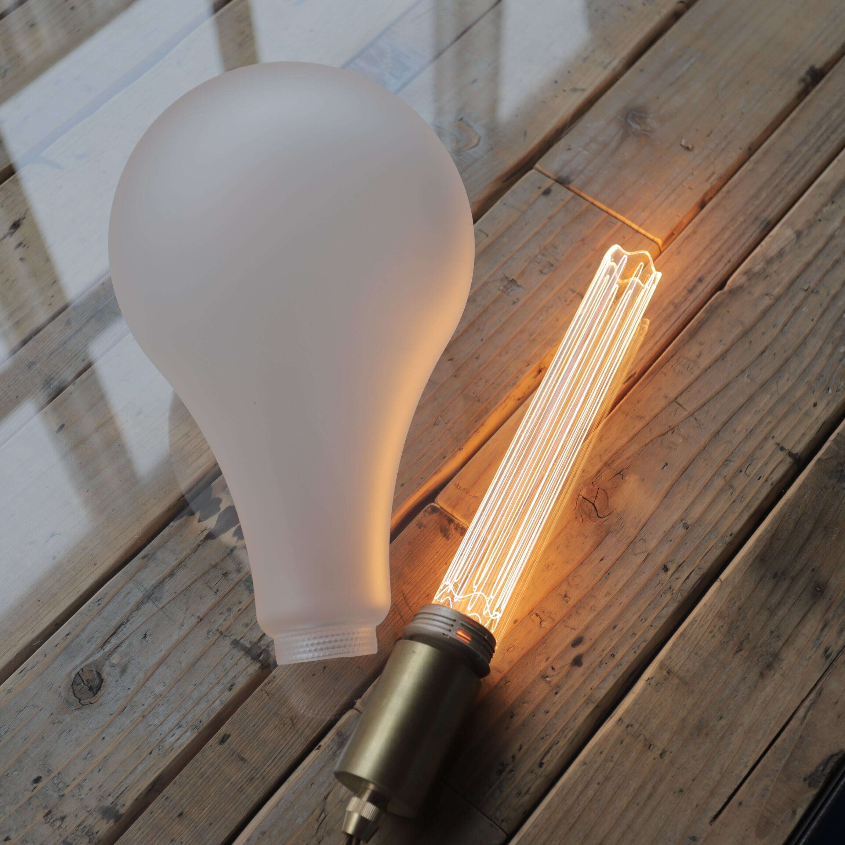 NOSTALGIA LED Bulb BIG FROST