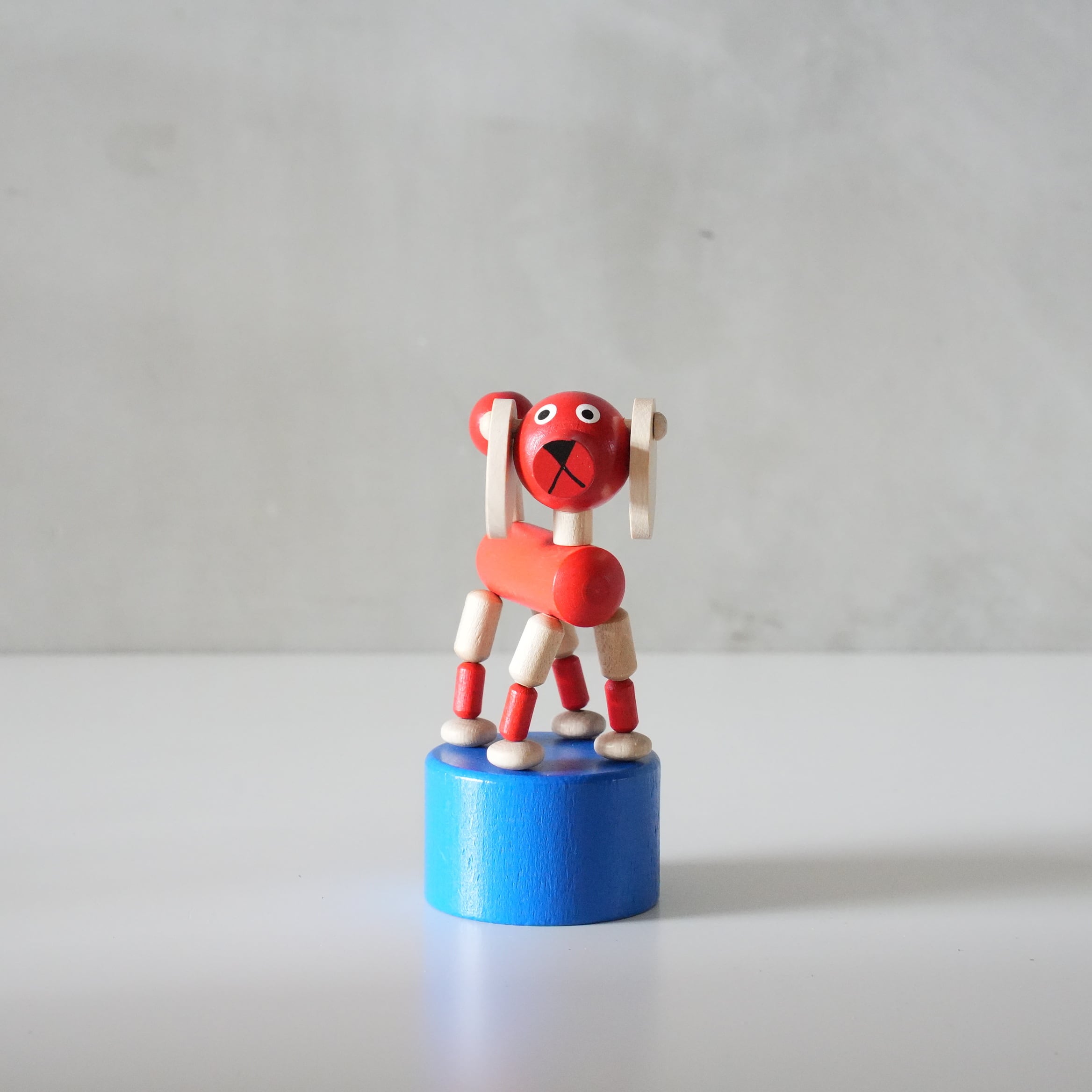DETOA Wooden Push Up Toy Dog
