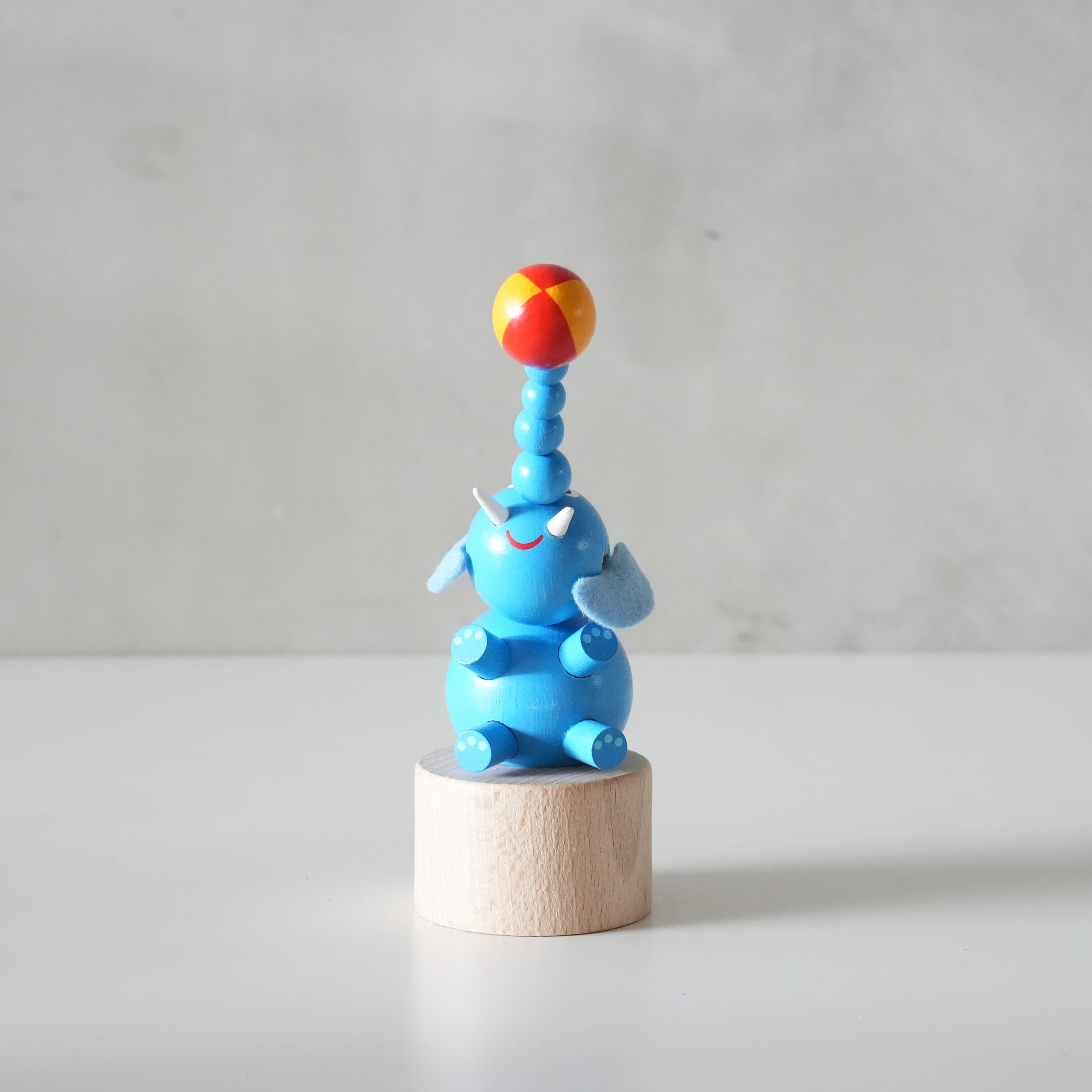 DETOA Wooden Push Up Toy Elephant