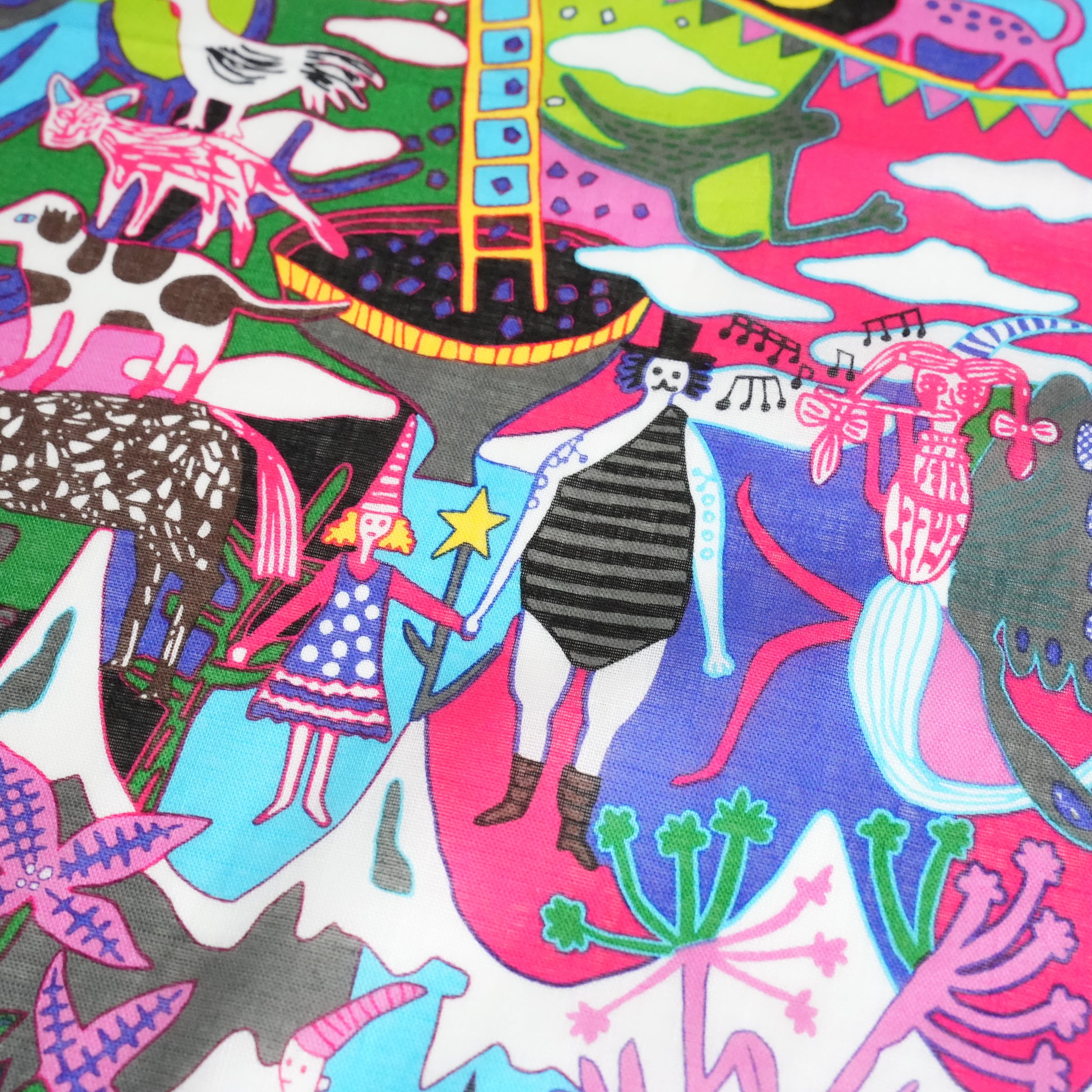 KODUE HIBINO Handkerchief サーカス