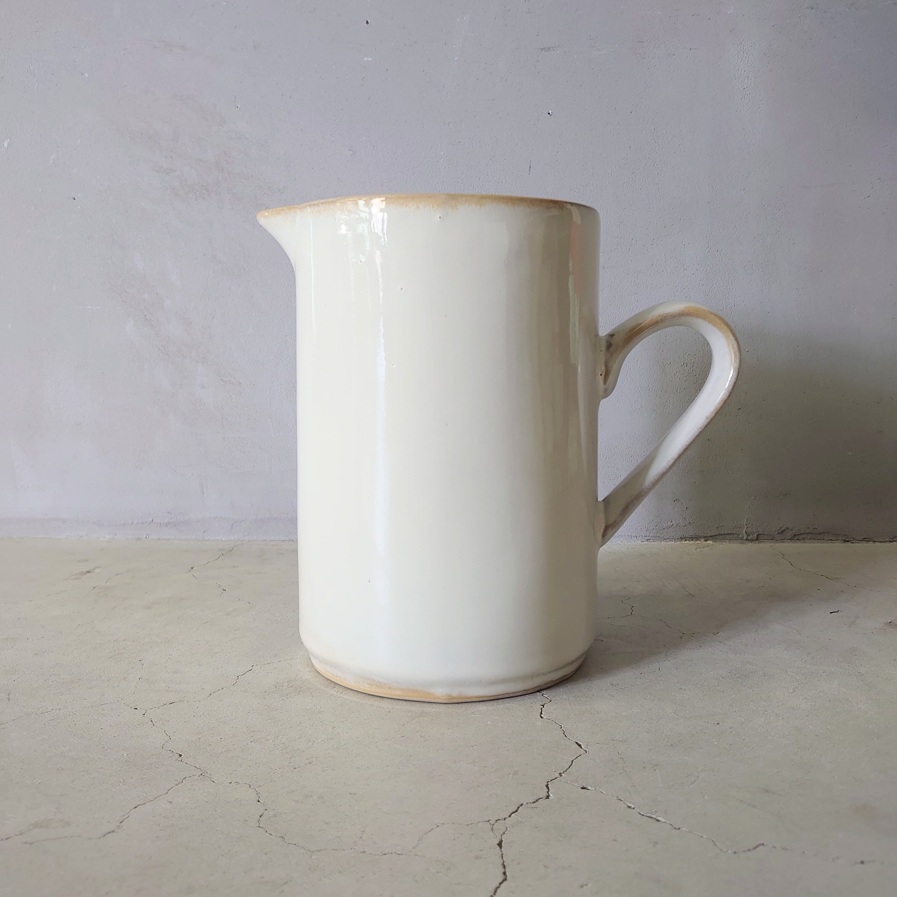 Rustic Pitcher S TB-202