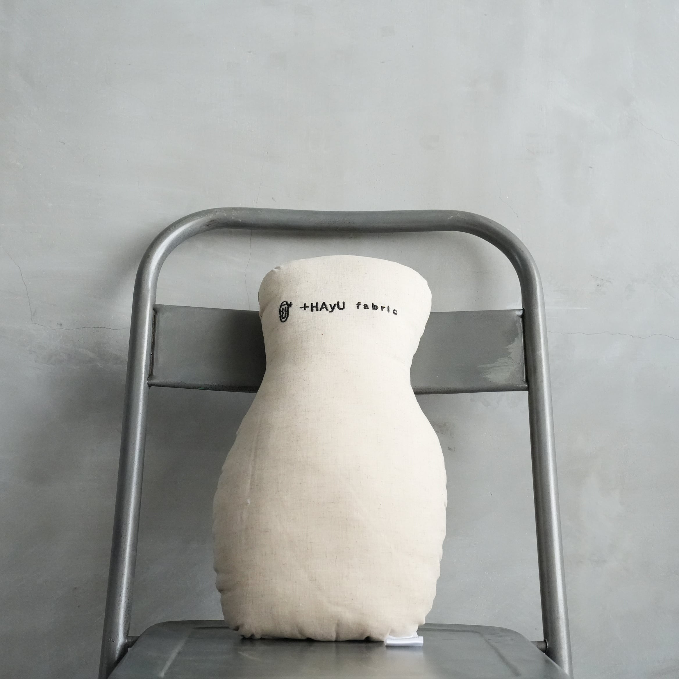 HAyU Cushion Cat