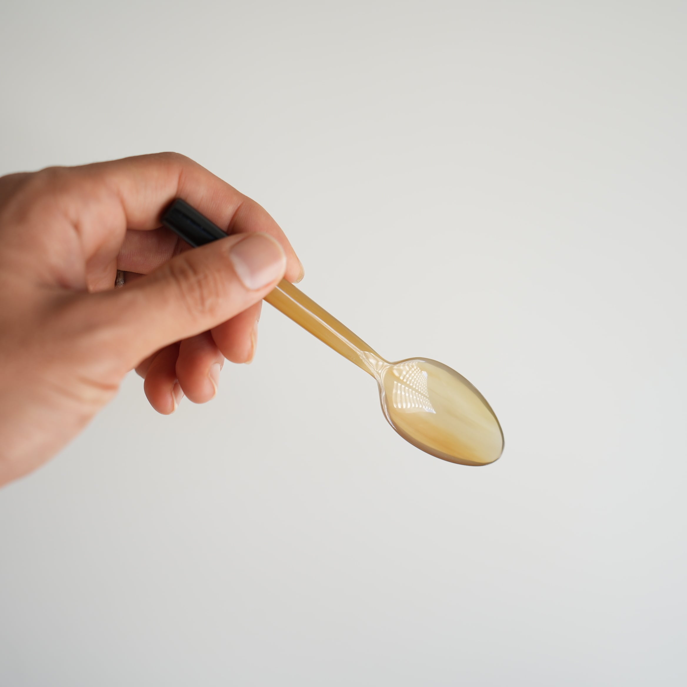 Sarah Petherick Egg Spoon NT/BK tip