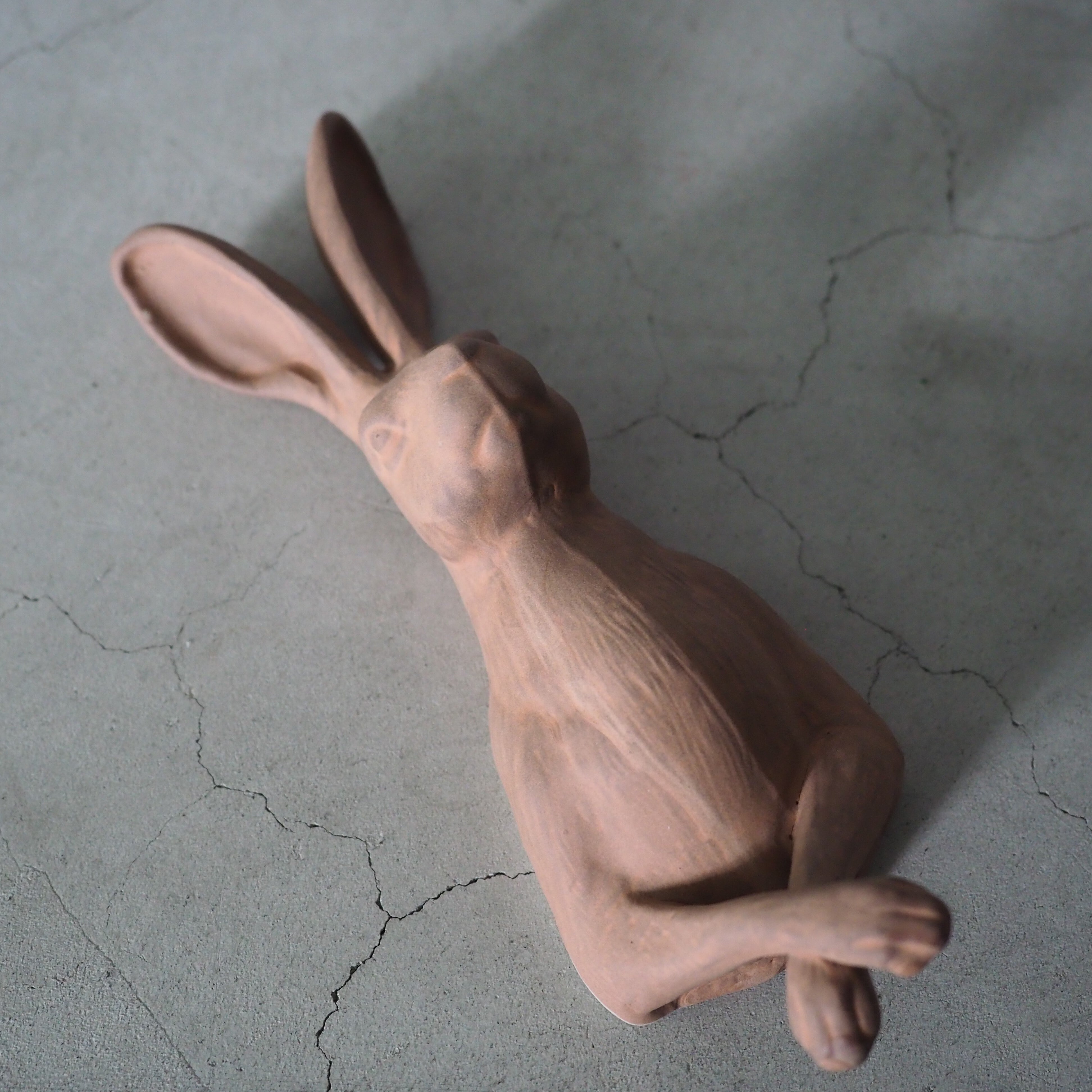 Curious Hare Hook Brown KN-026H-20