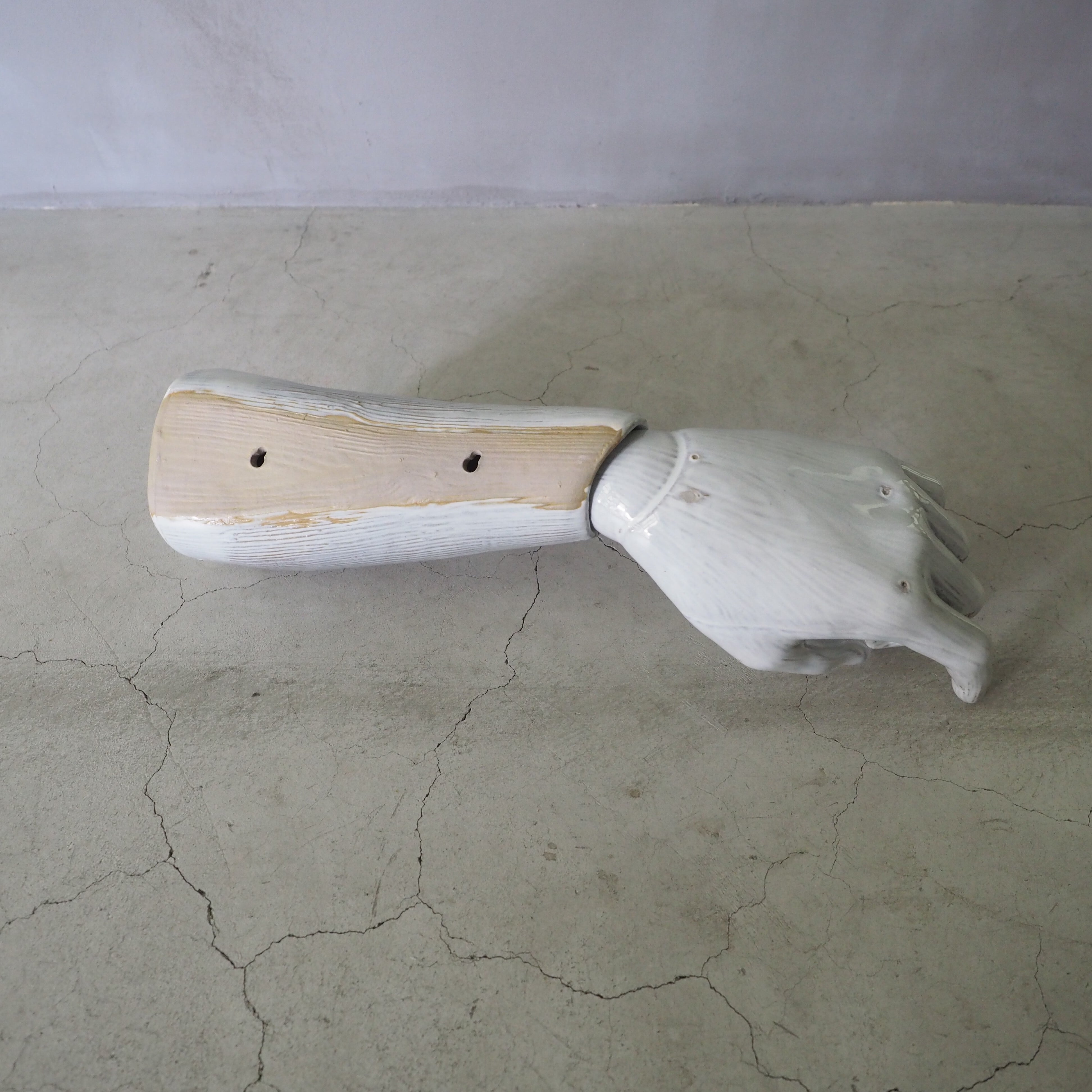 Puppet Arm White HN-001-05