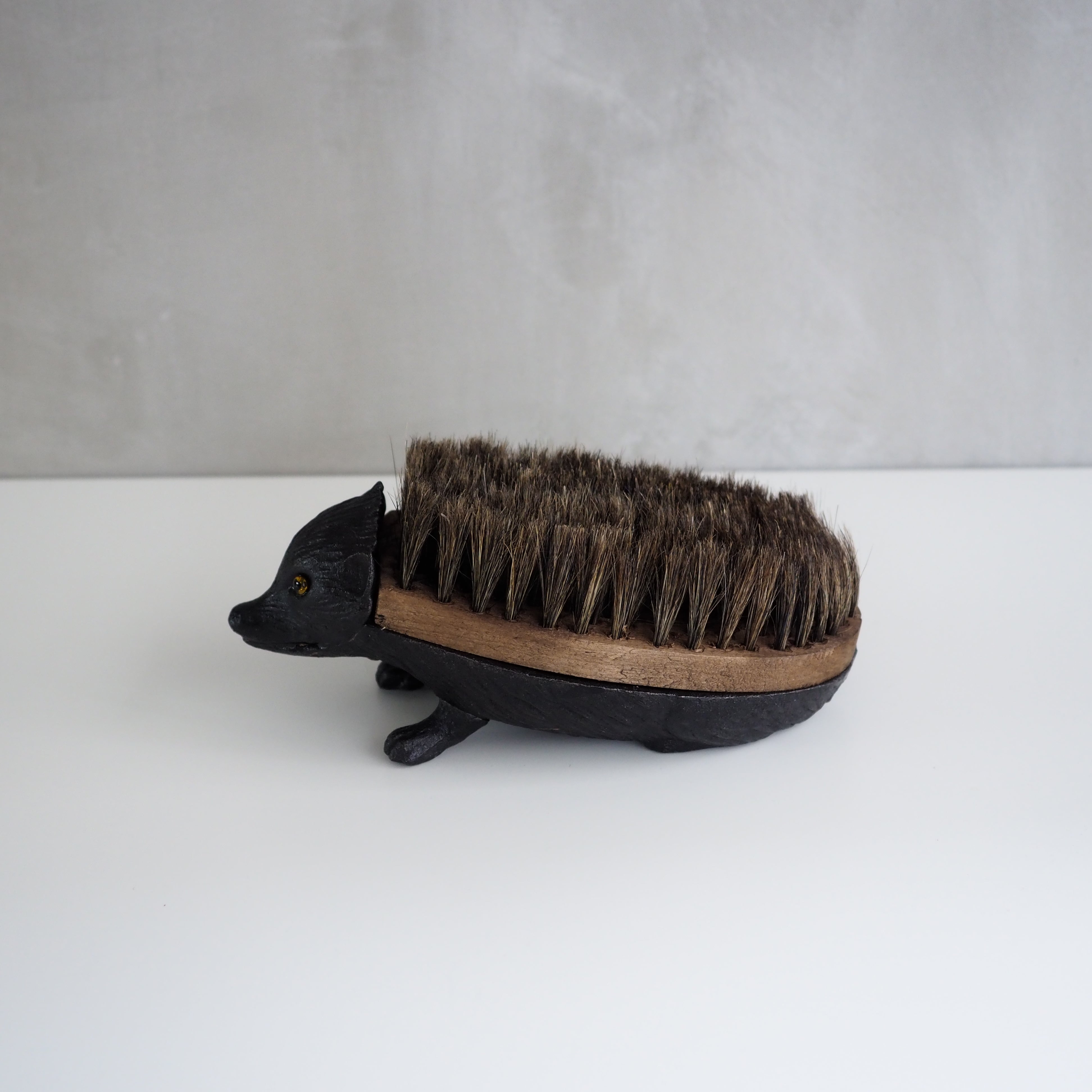 HEDGEHOG FOOT BRUSH