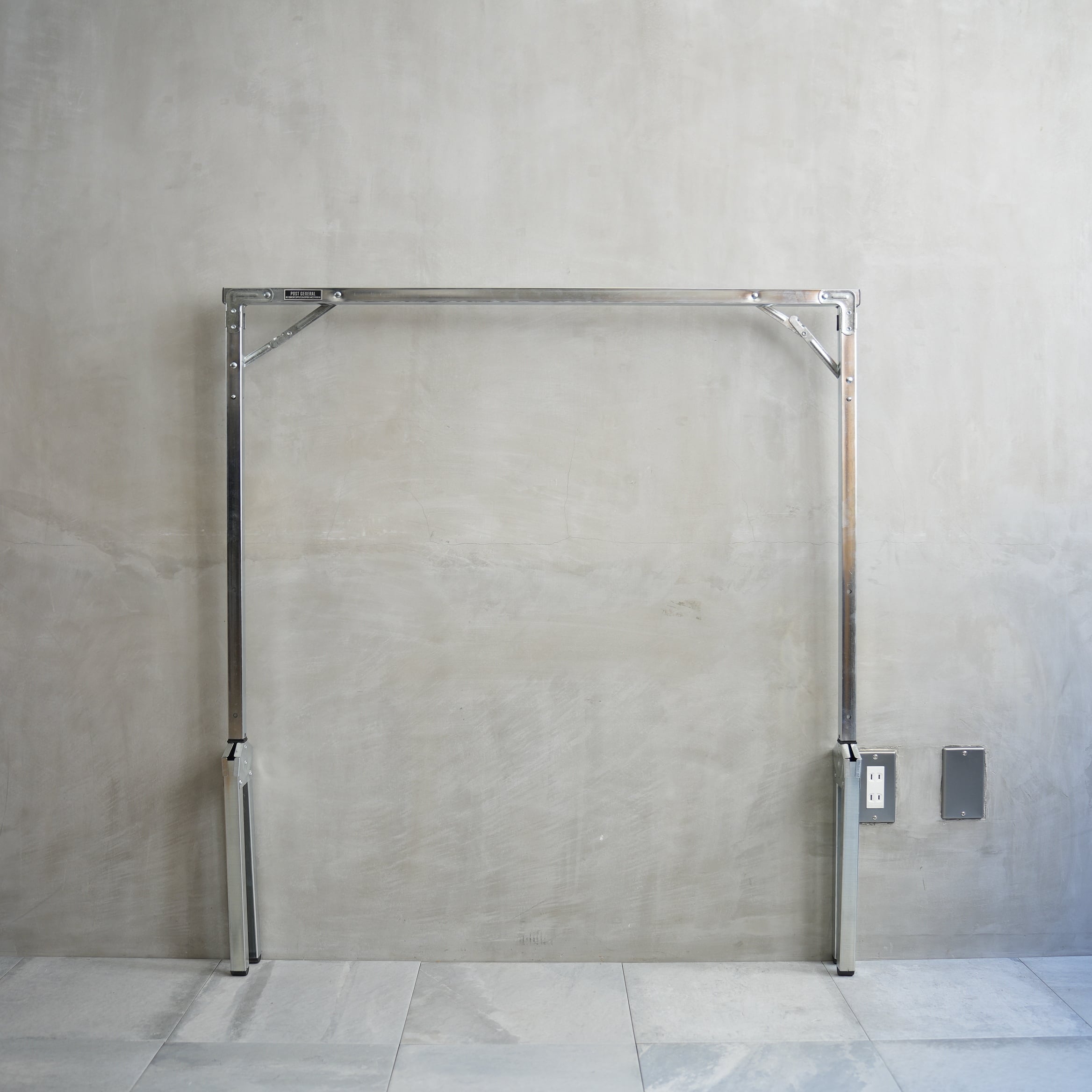 EXHIBITION FOLDABLE HANGER RACK Black