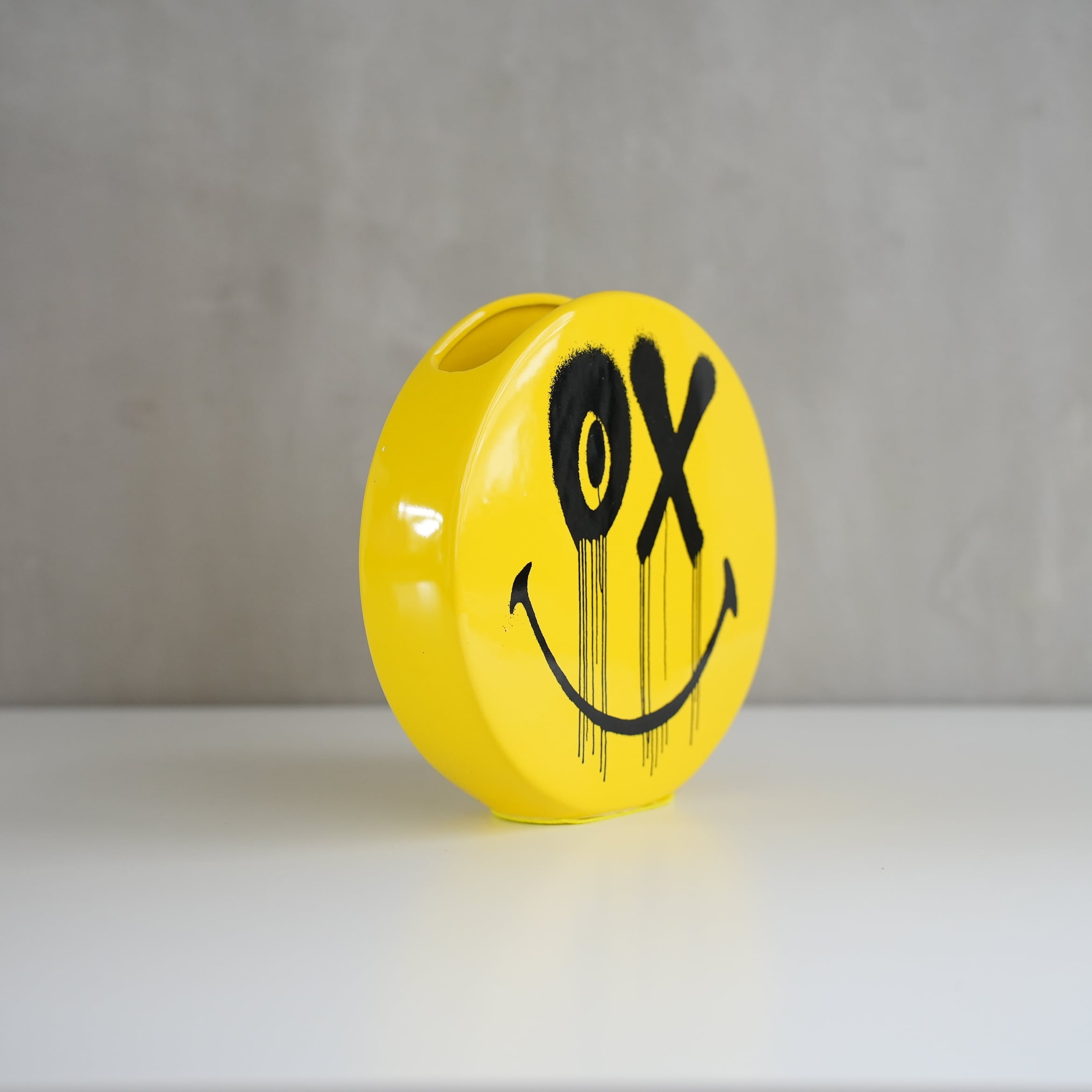 OX Vase Smiley by Andre Saraiva