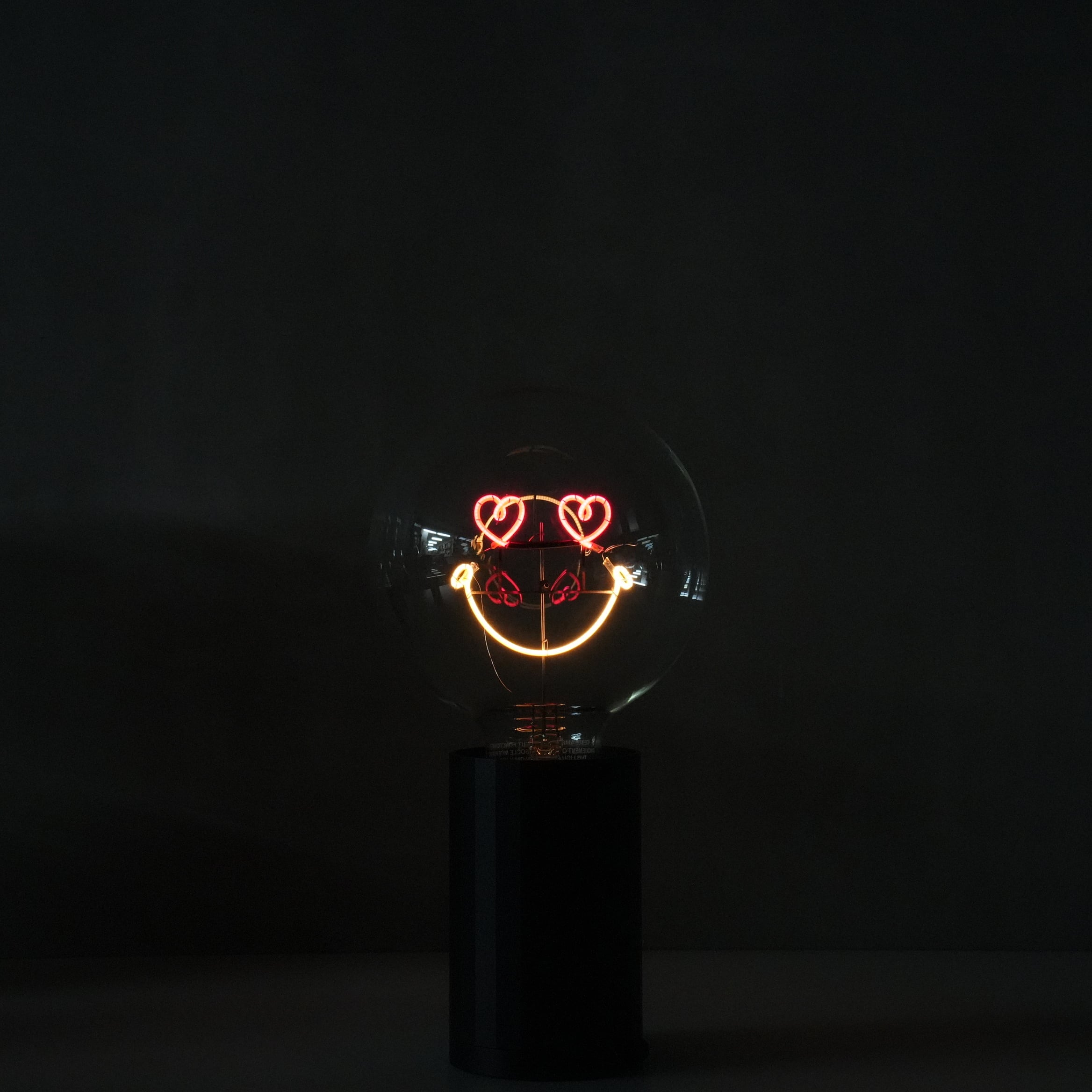 MITB / Message in the Bulb ランプベース&ポータブル電球セット