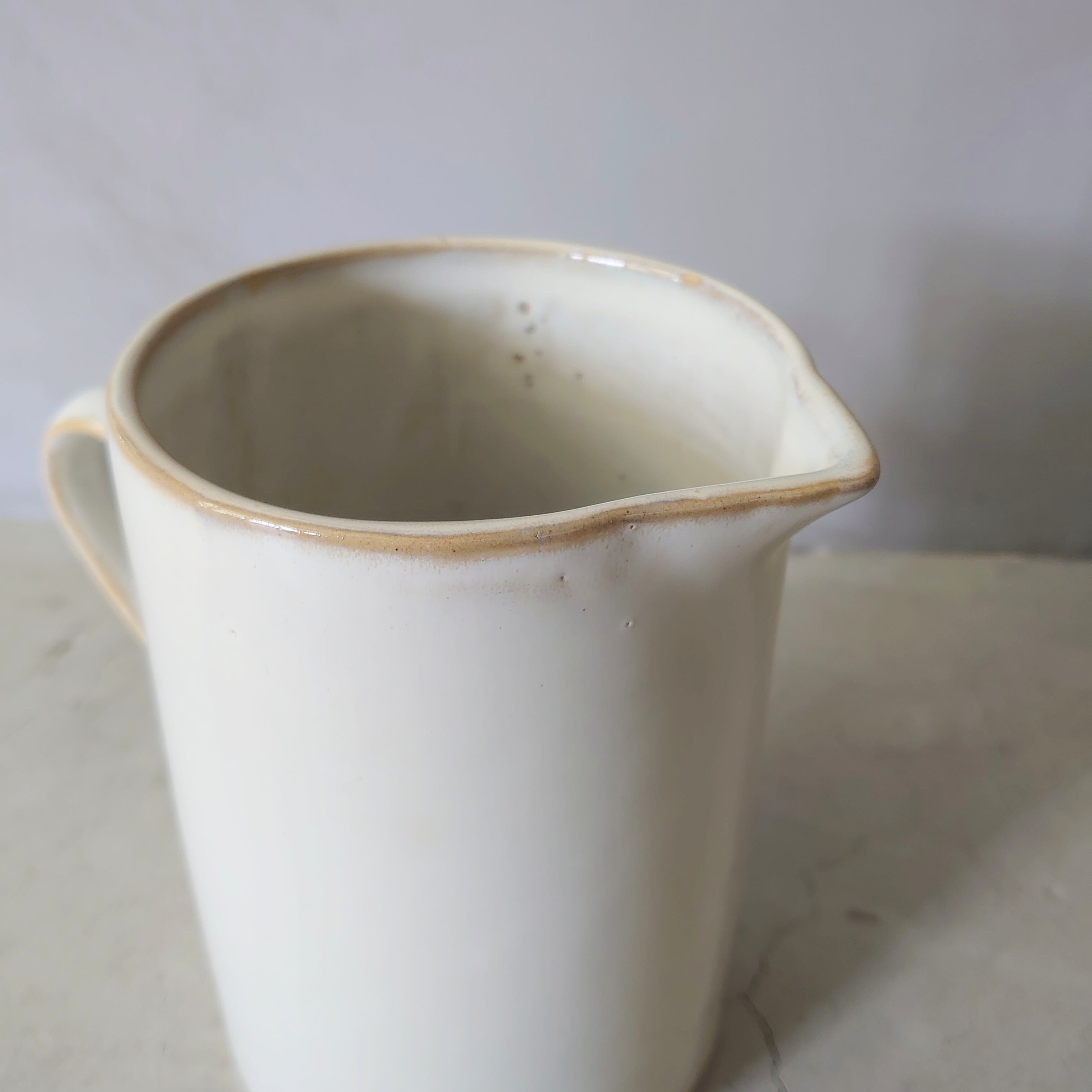 Rustic Pitcher S TB-202