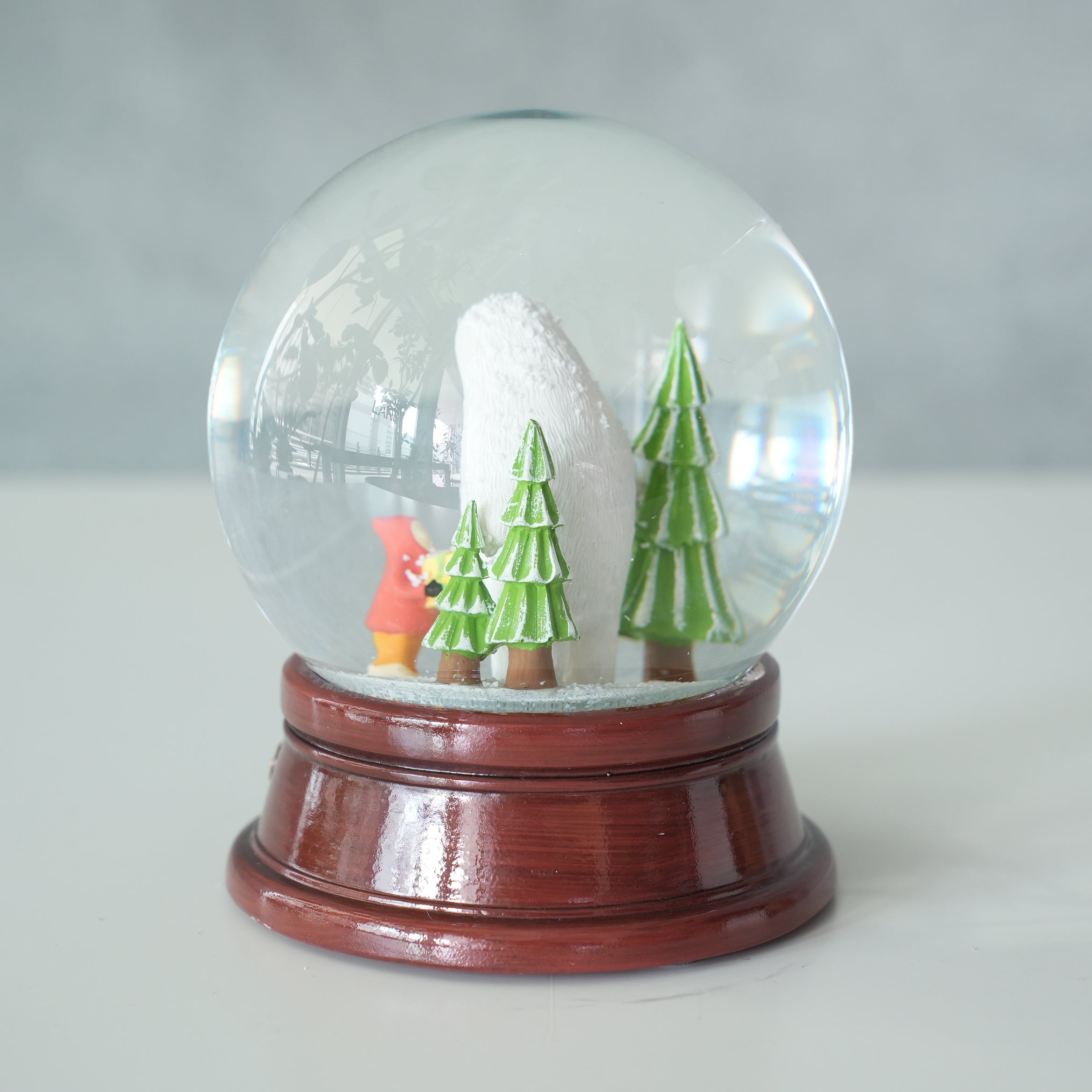 Yeti Snow Dome