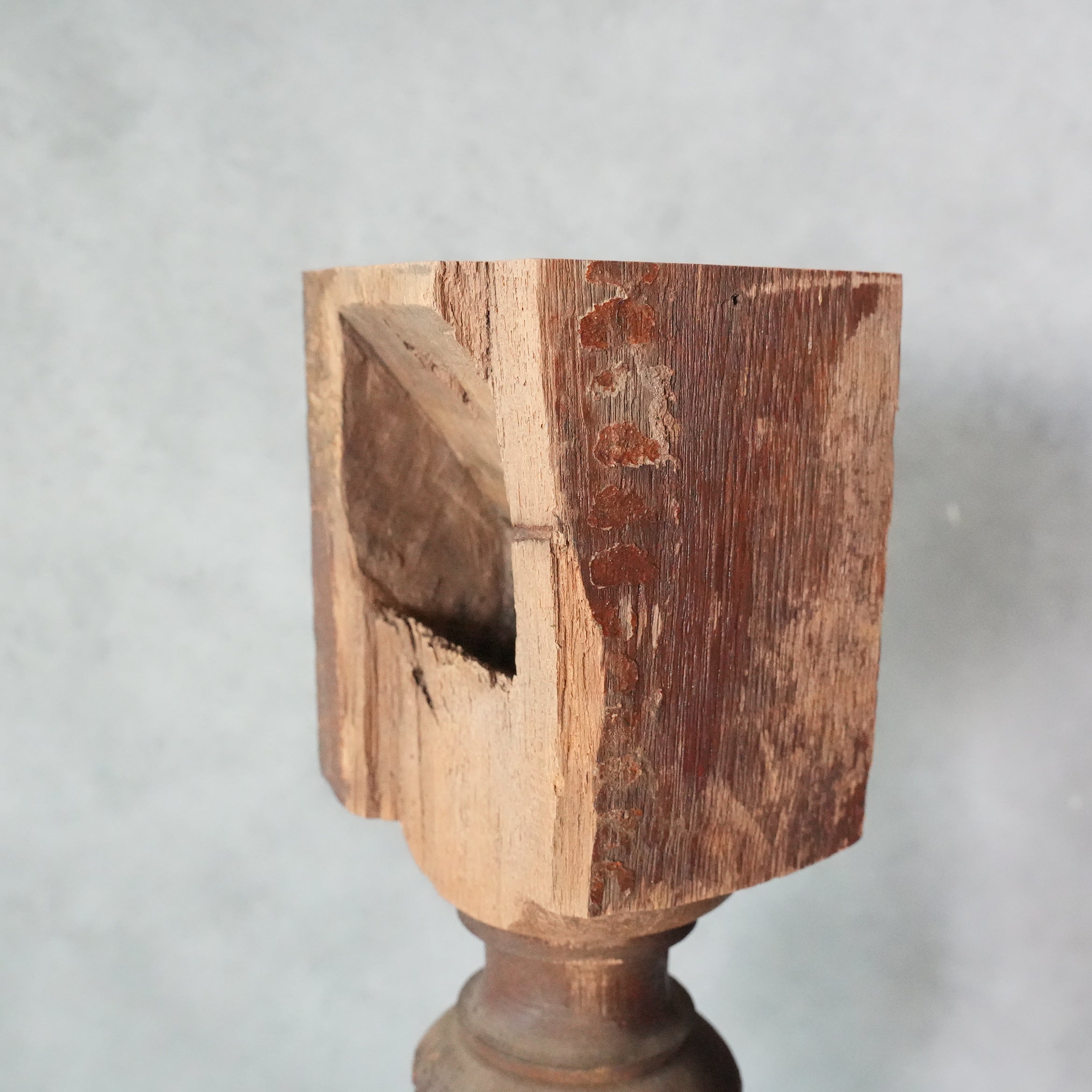 VONA Table