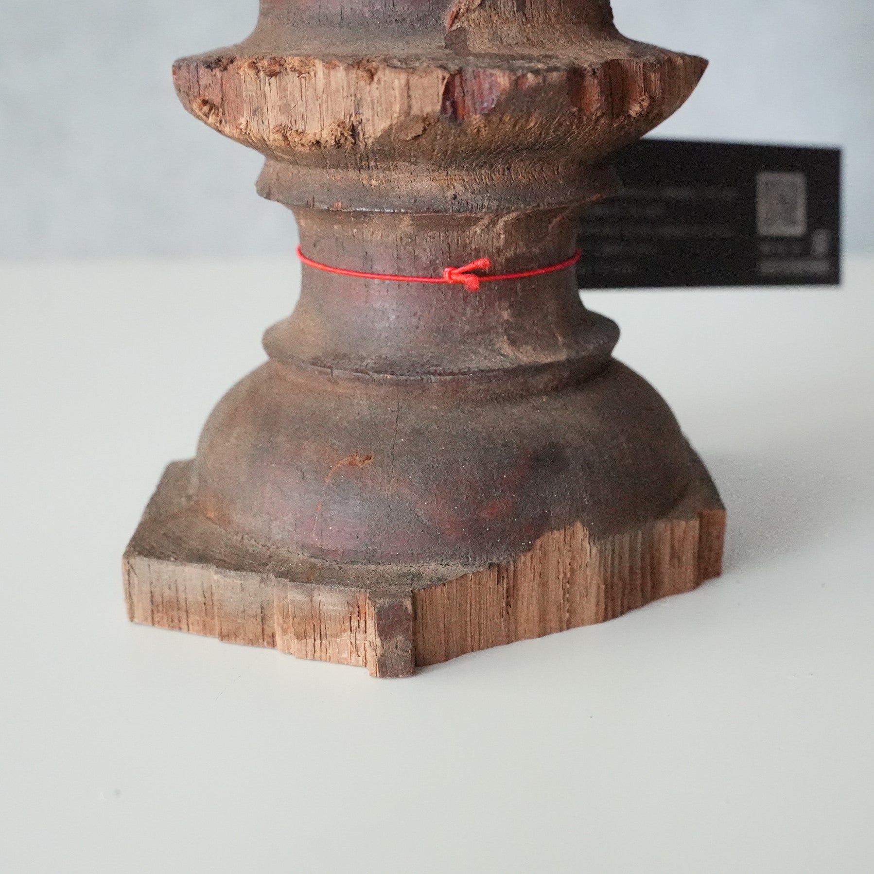 VONA Table