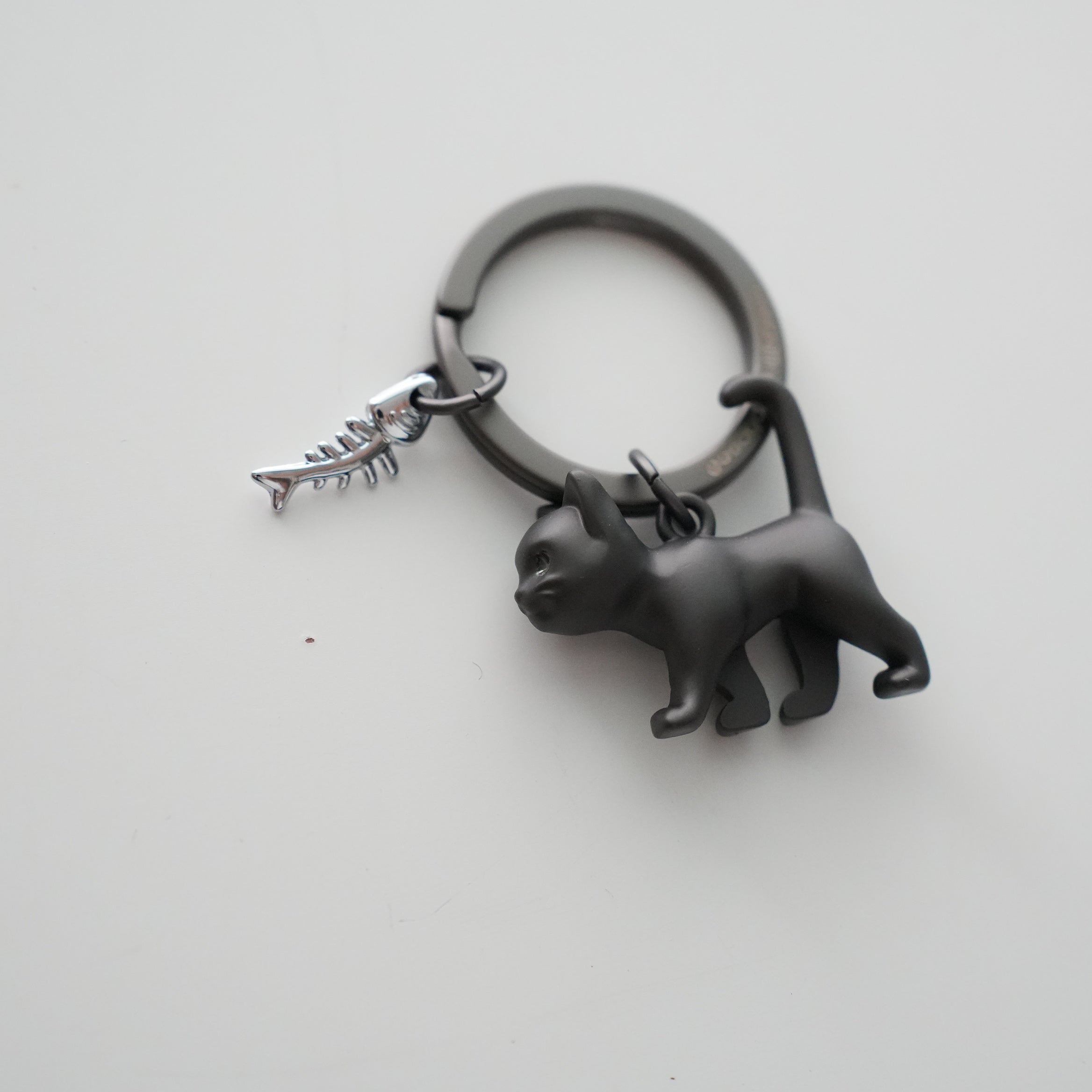 METAL KEY RING CAT