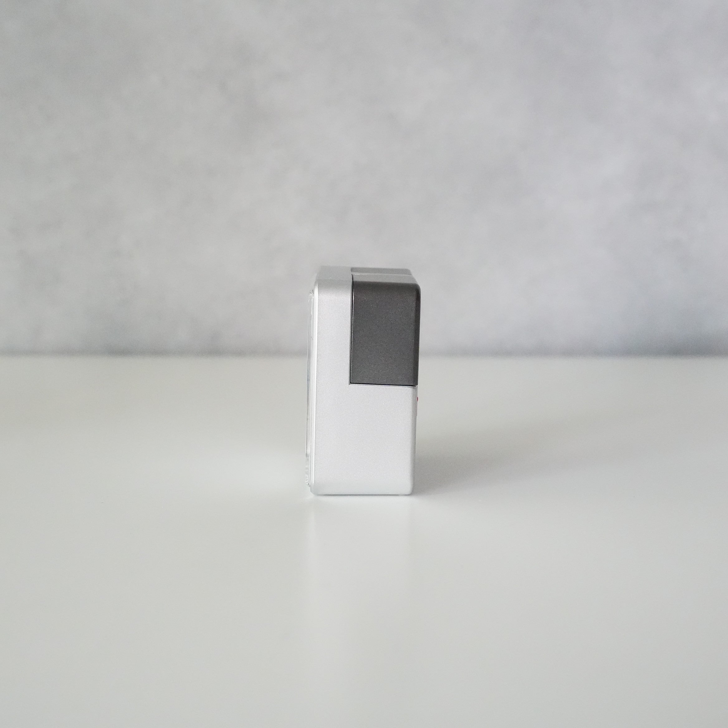 Analogue Alarm Clock 60.1013.54