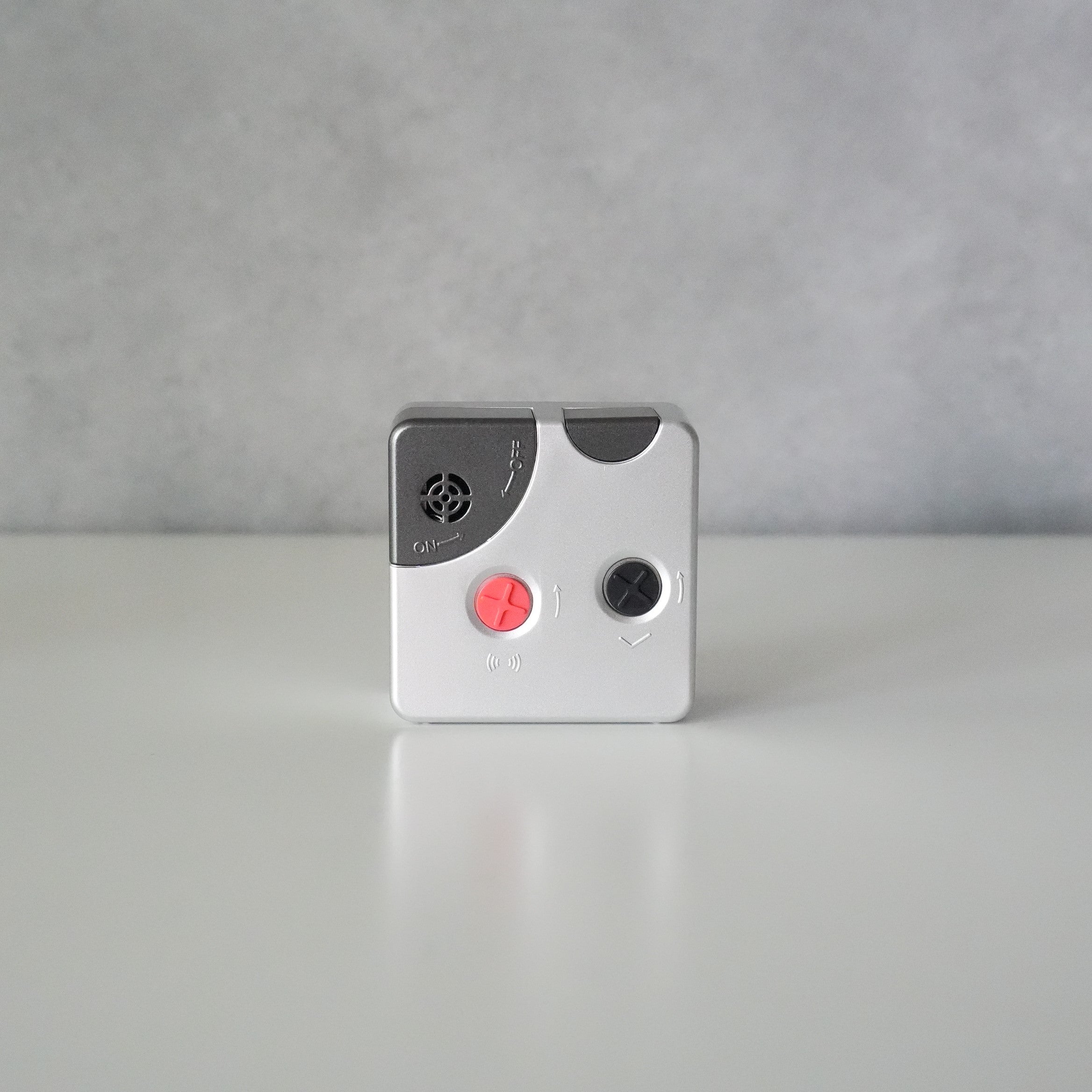 Analogue Alarm Clock 60.1013.54