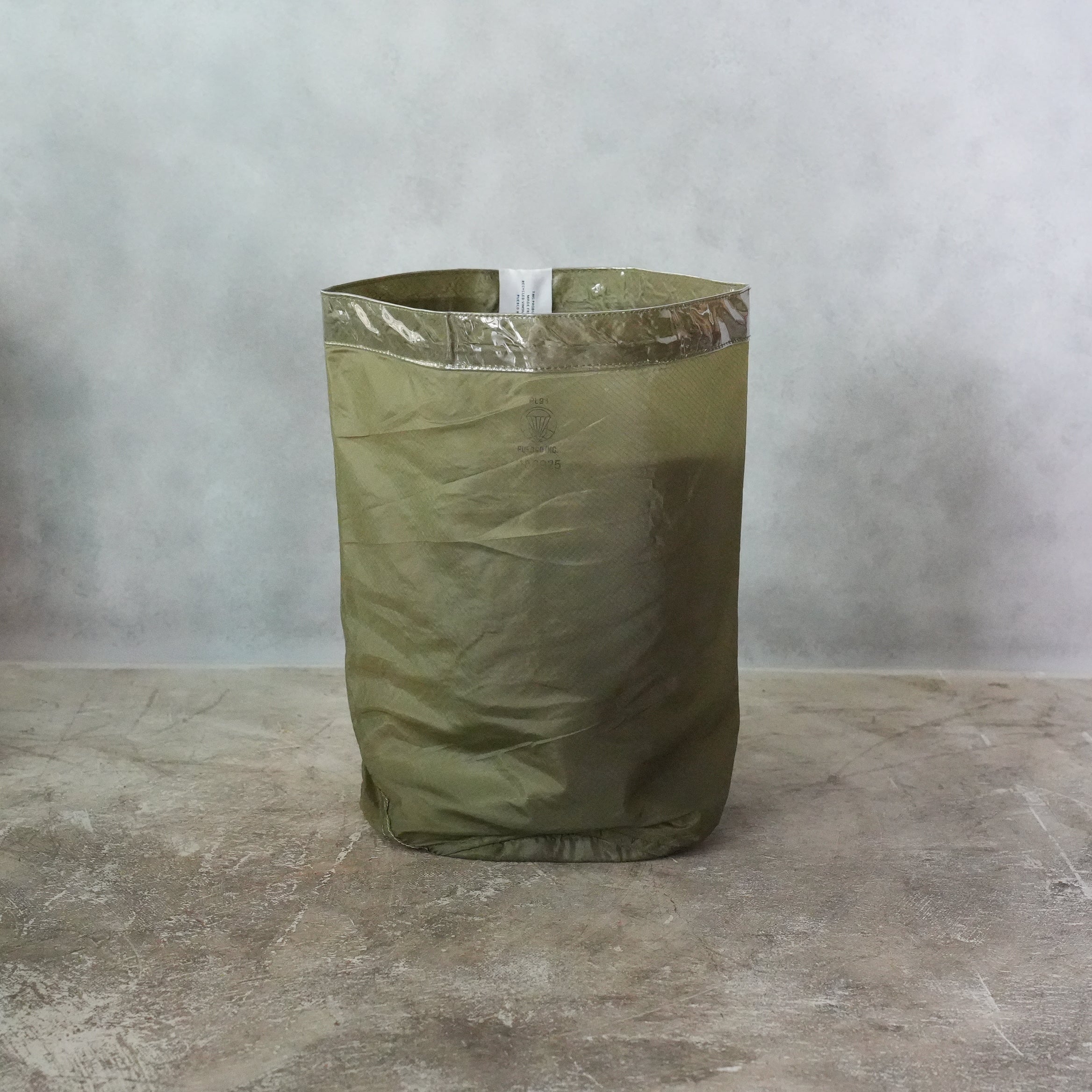 Covered Vintage Parachute Organizer