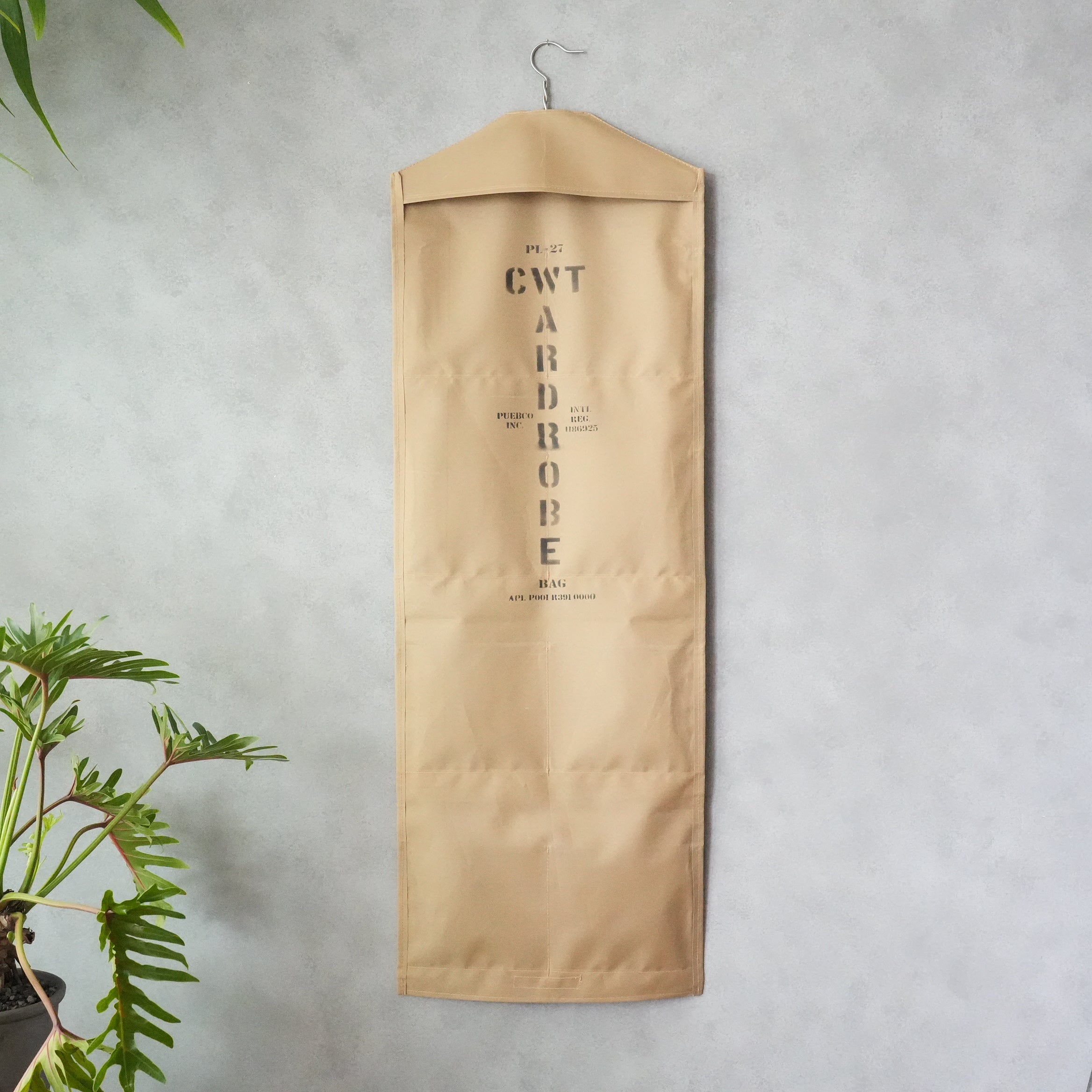 Rubberized Fabric Hanging Organizer 8 Pockets