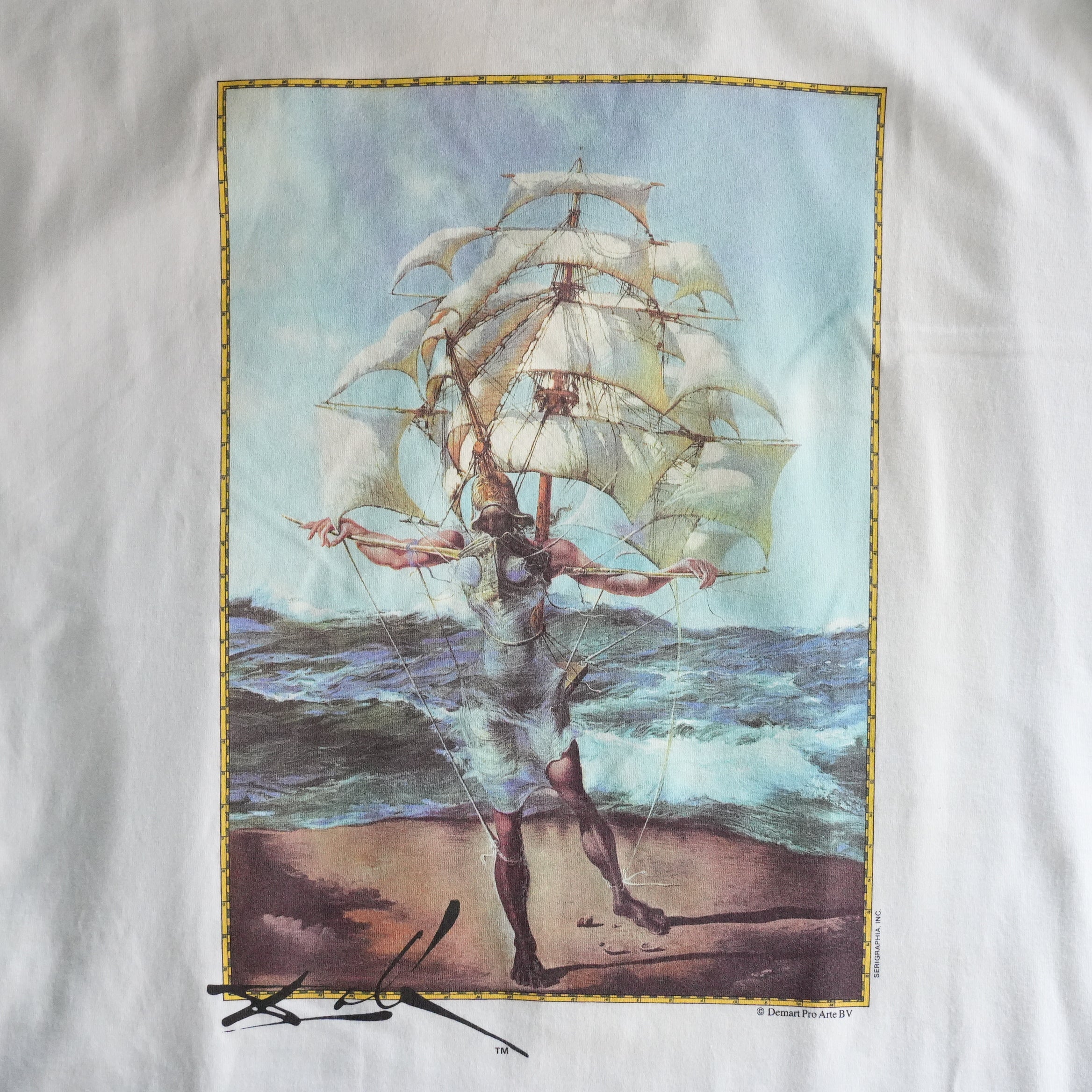 Salvador Dali Tee 船
