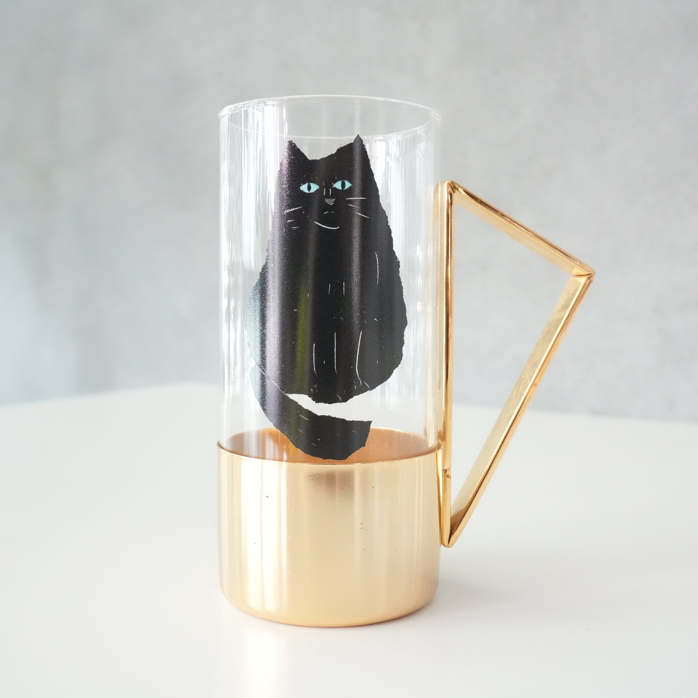 うそみたいなコップ 黒猫のスリーブつきコップ
