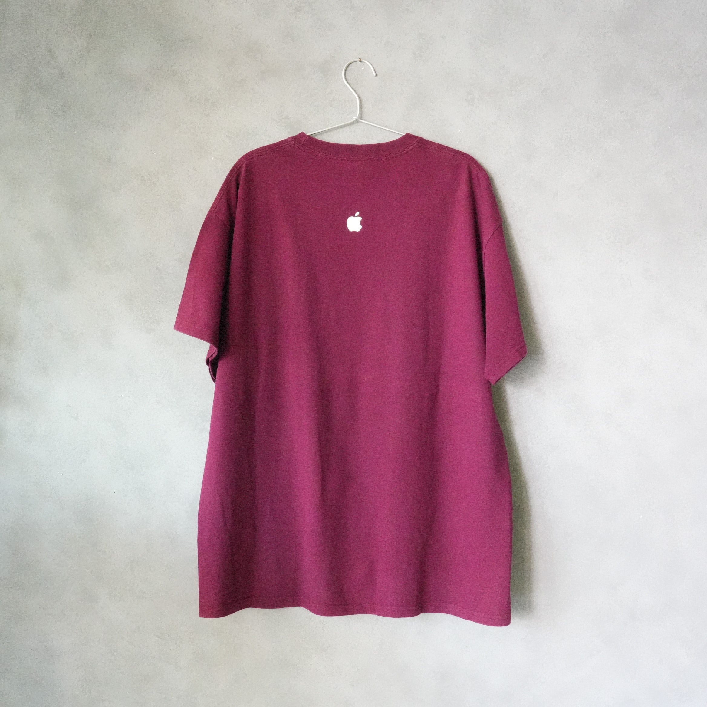 Apple Tee HELLO I'm a Mac