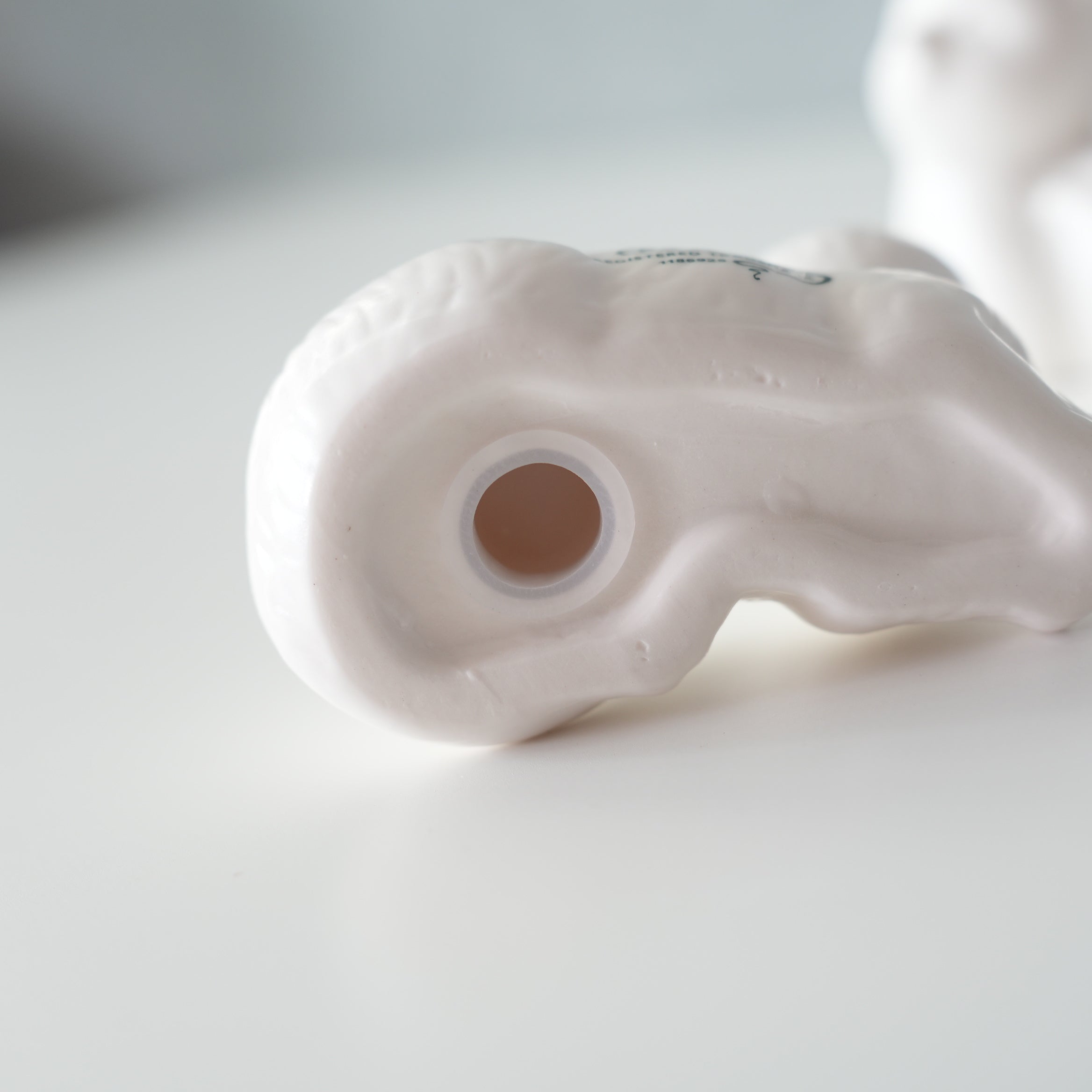 CERAMIC SALT & PEPPER SHAKER SET