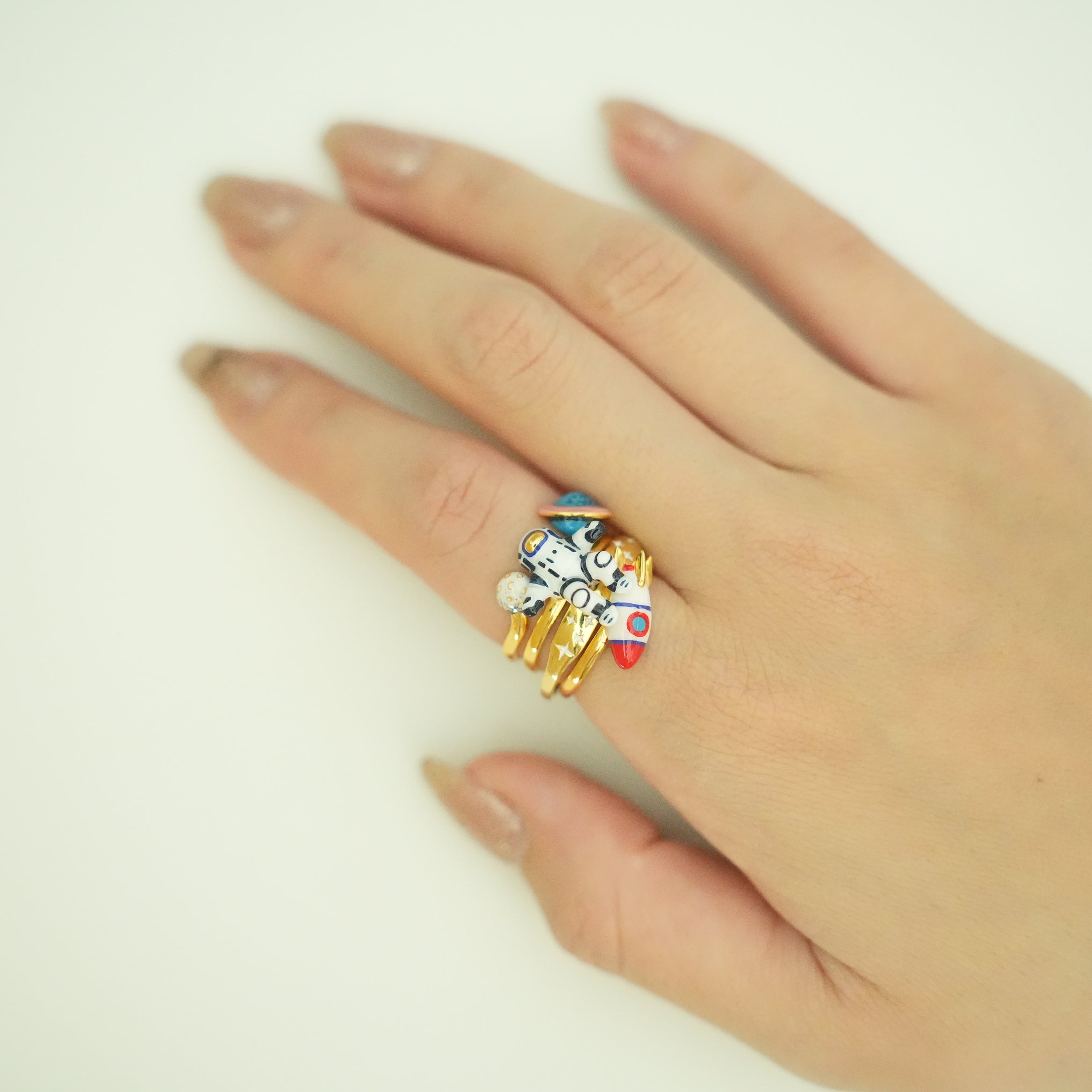 SPACE WALKER STACKING RING