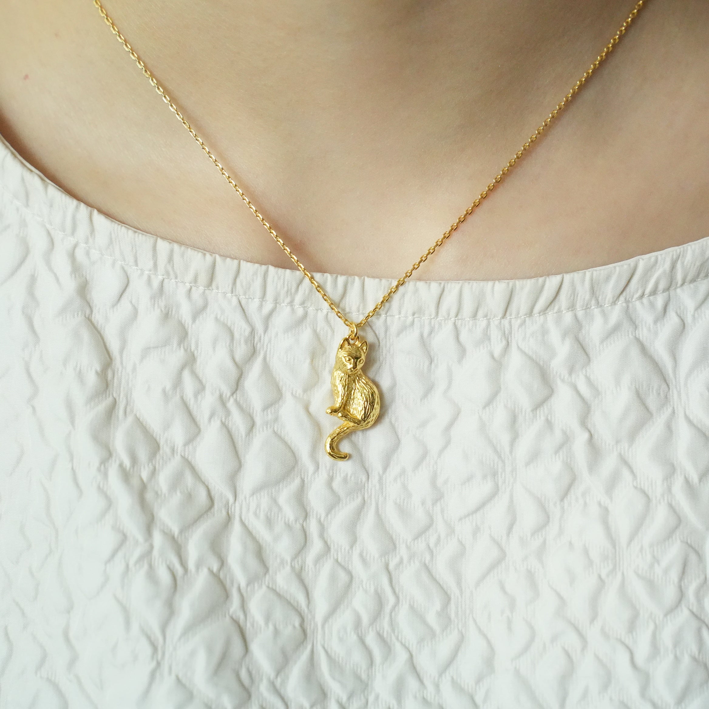 MUR MUR CAT NECKLACE