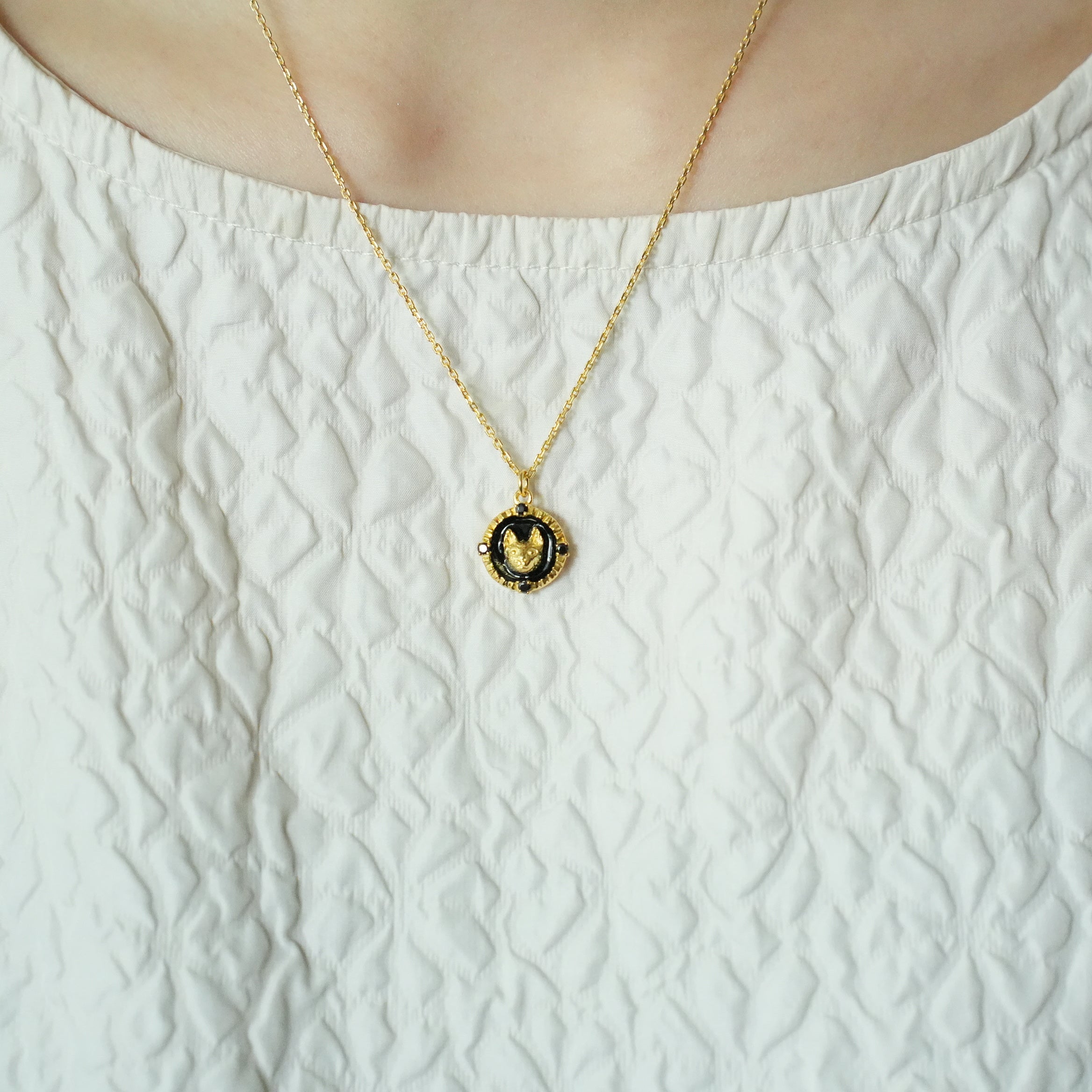 MUR MUR CAT RADIUS NECKLACE