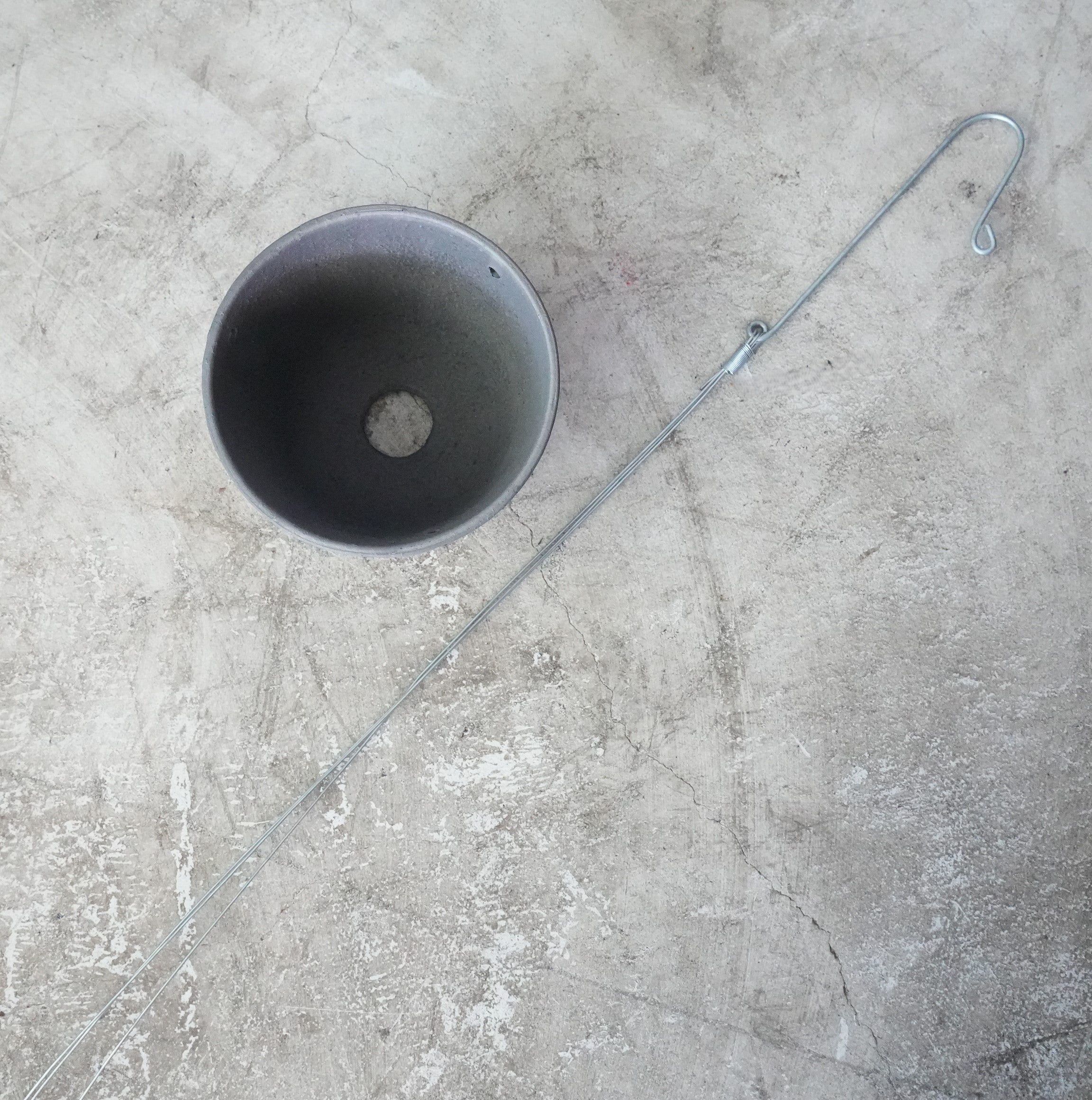 SMOKED PLANTER HANGING