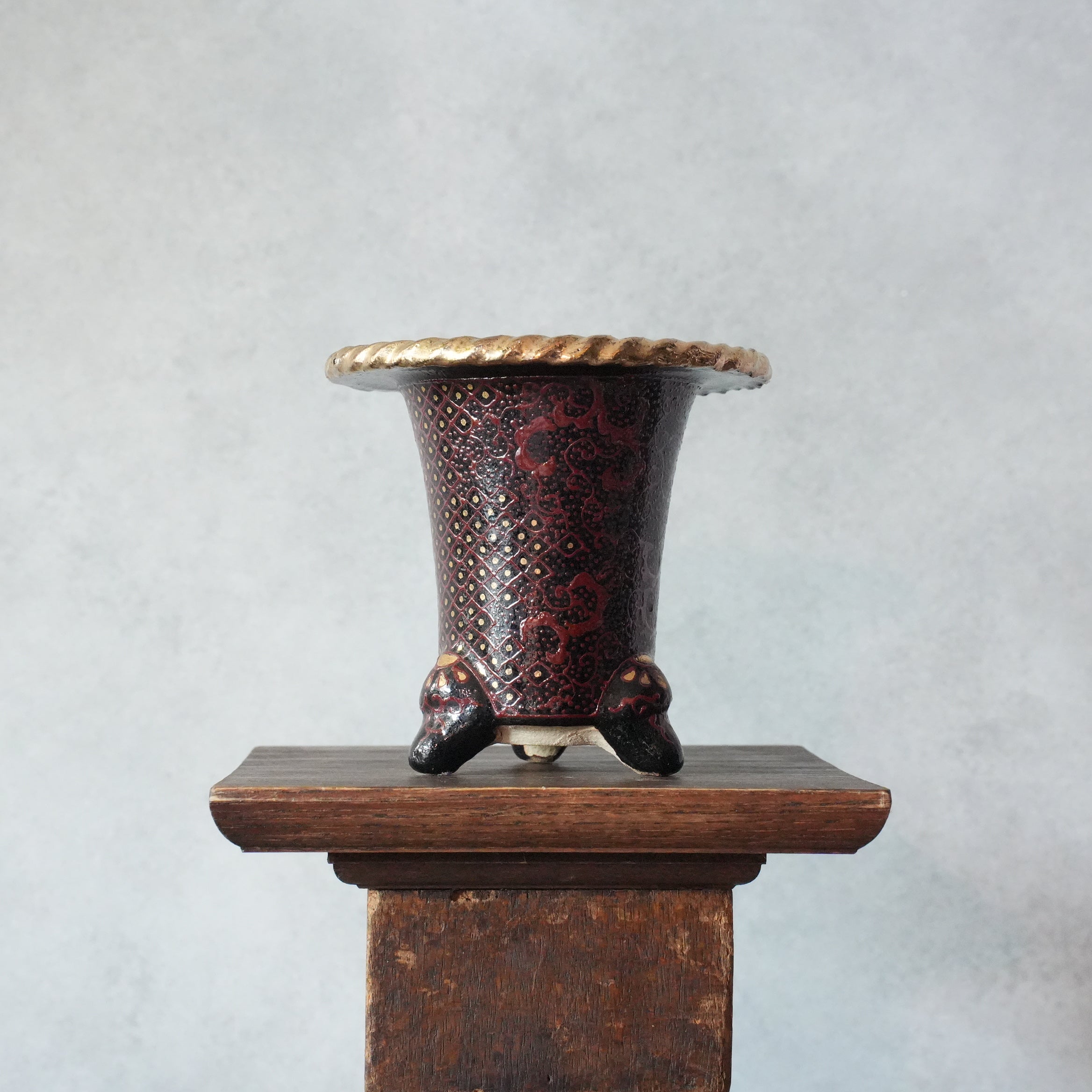 NISHIKI PLANTER