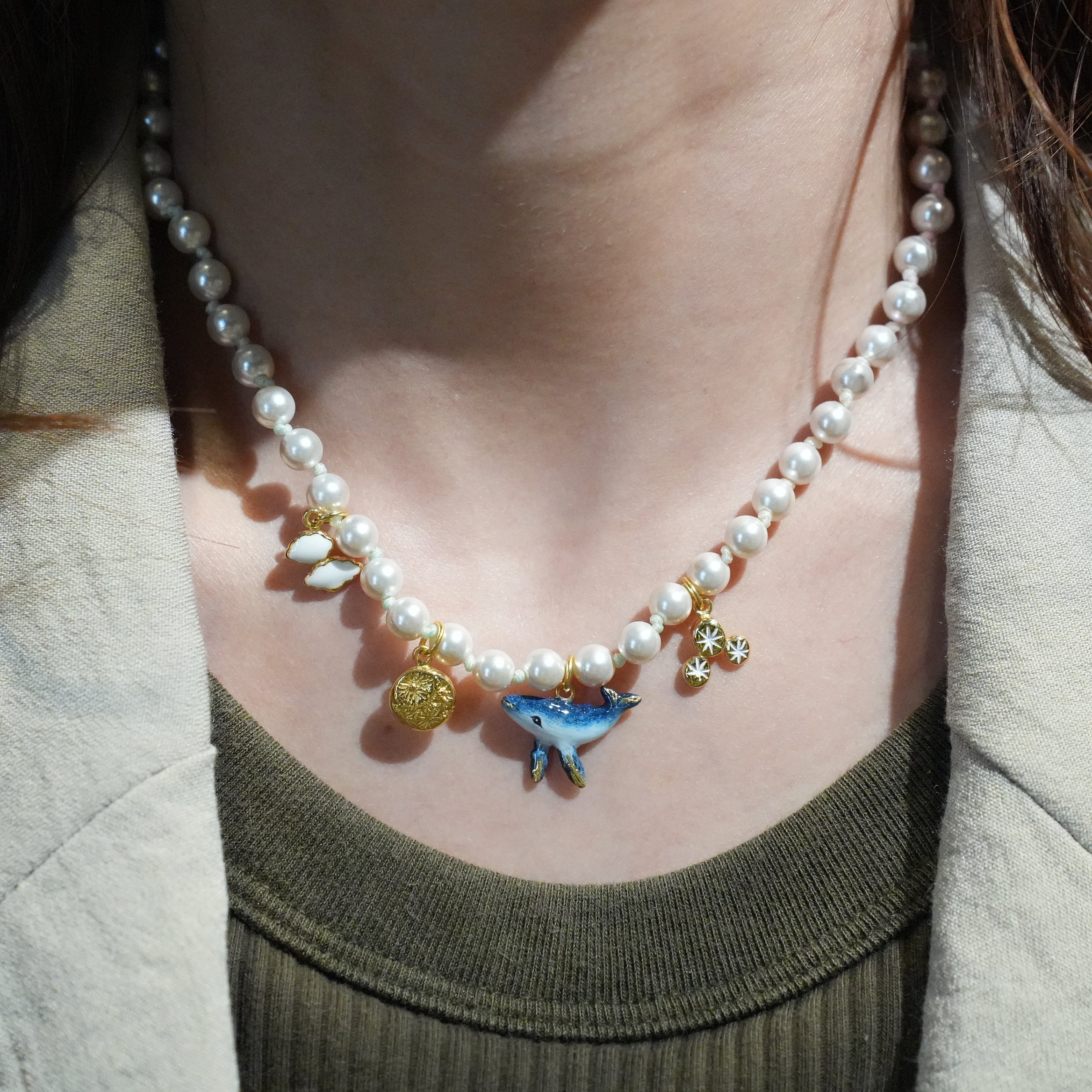 FLYING WHALE PEARL CHOKER NECKLACE